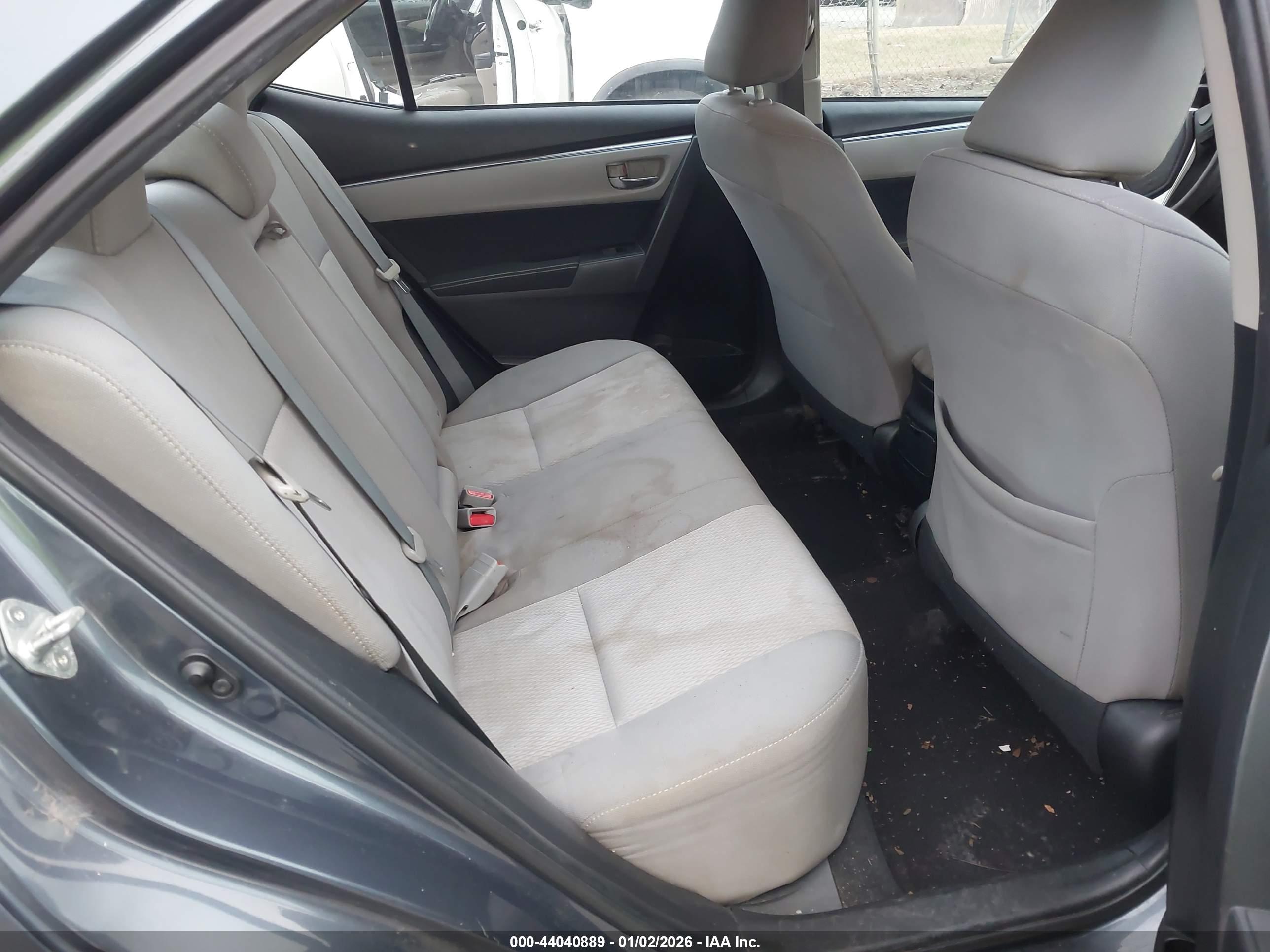 TOYOTA COROLLA image 8