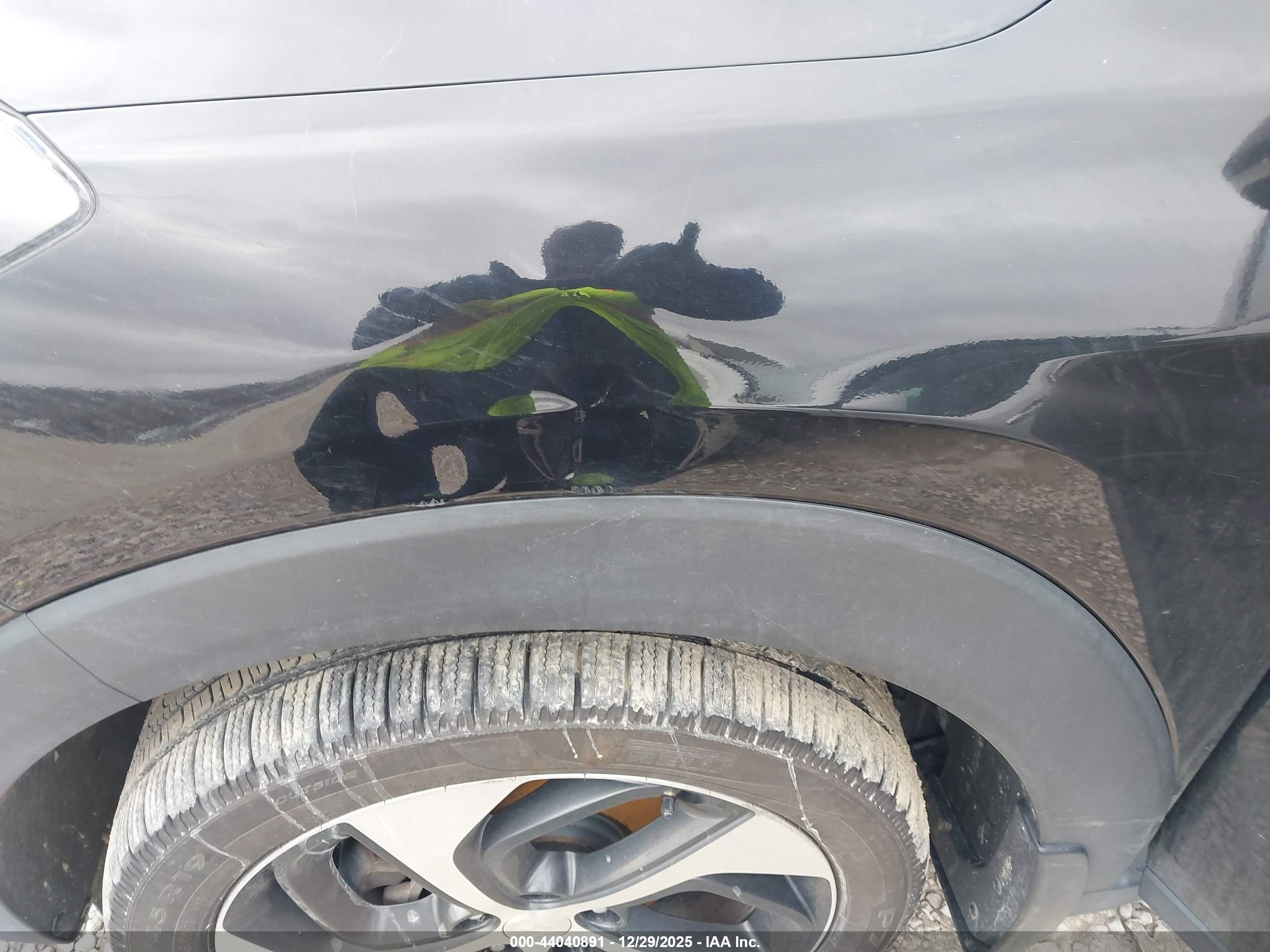 HYUNDAI TUCSON image 6