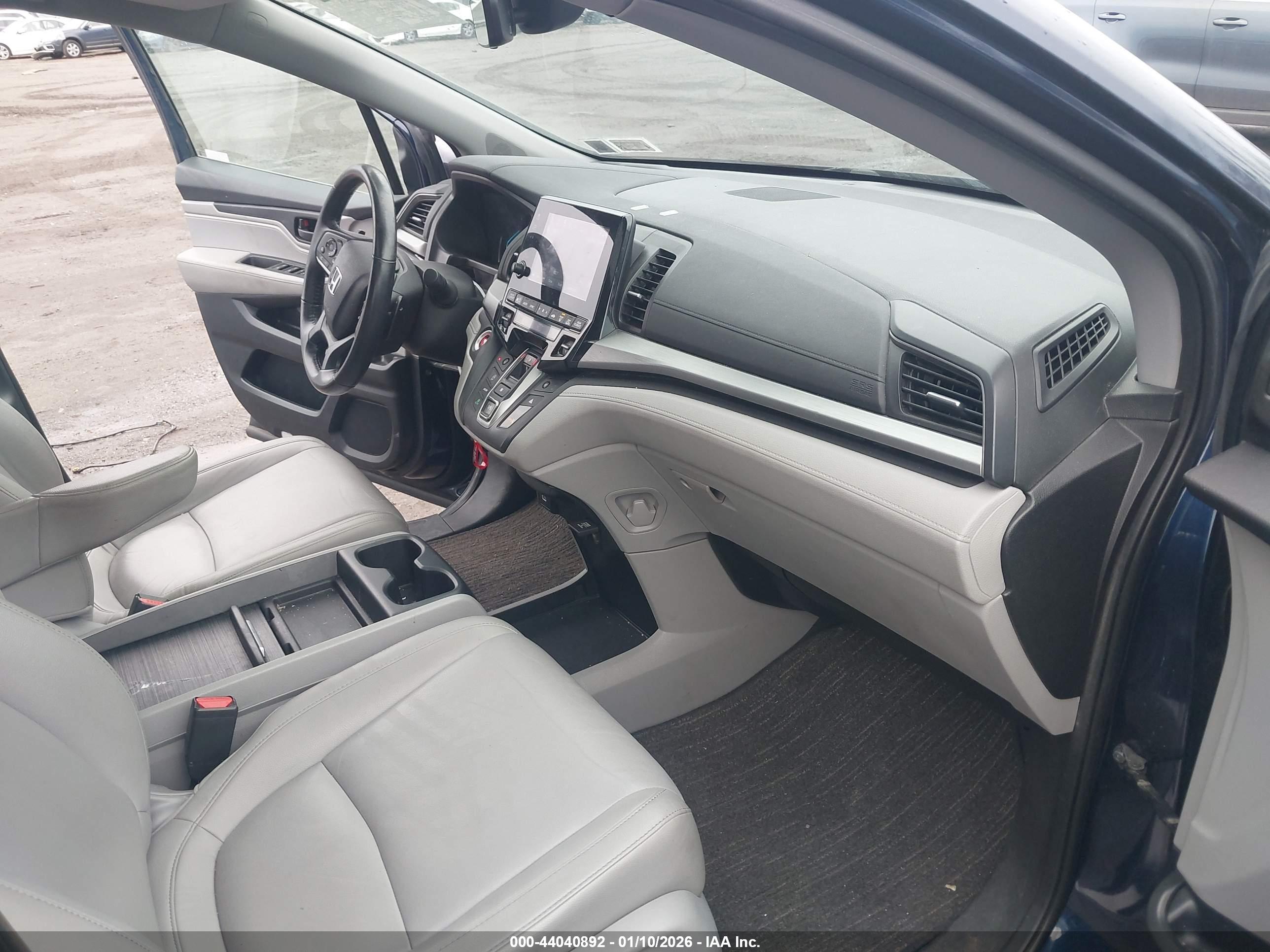 HONDA ODYSSEY image 5