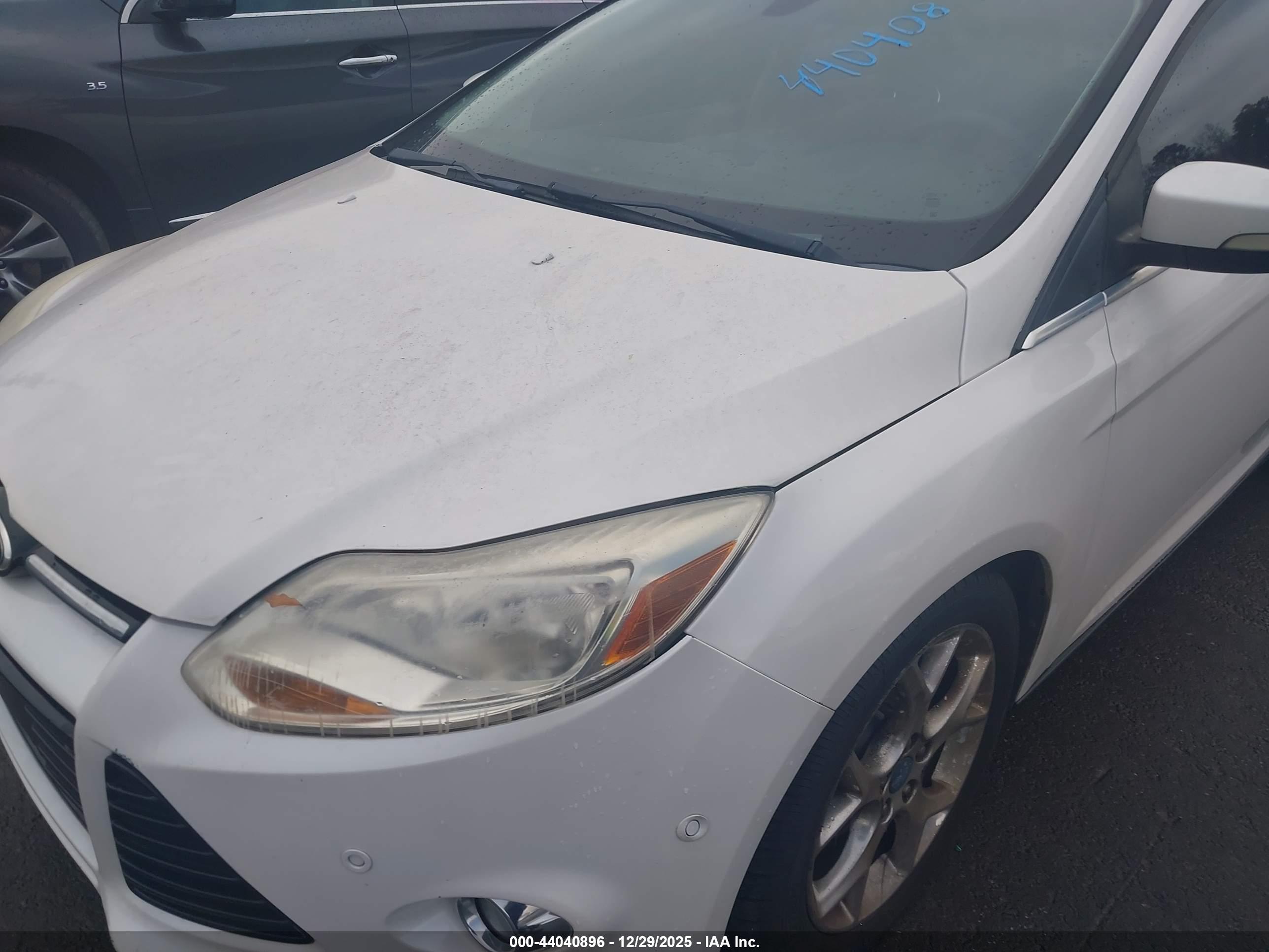 FORD FOCUS image 6