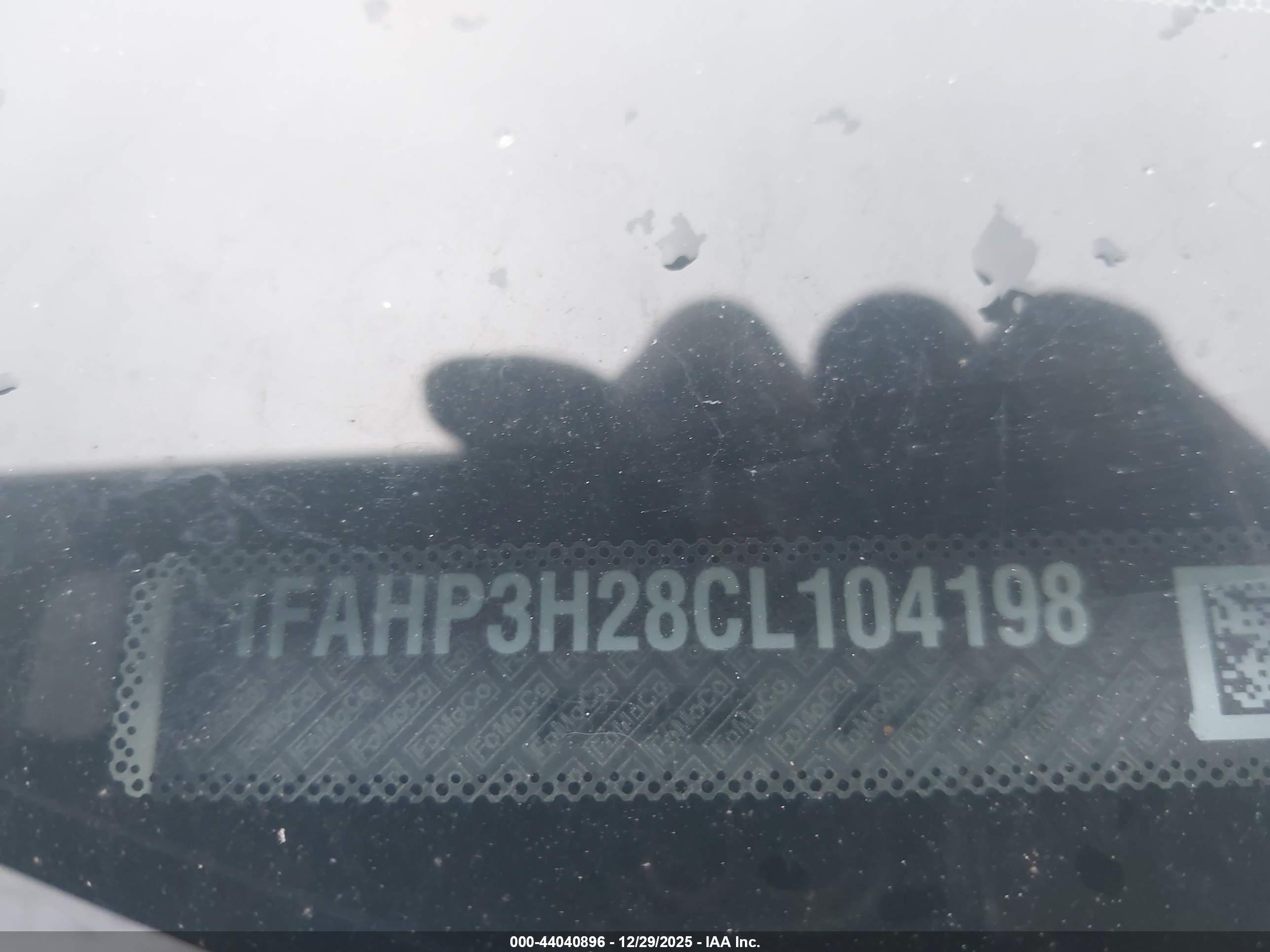 FORD FOCUS image 9
