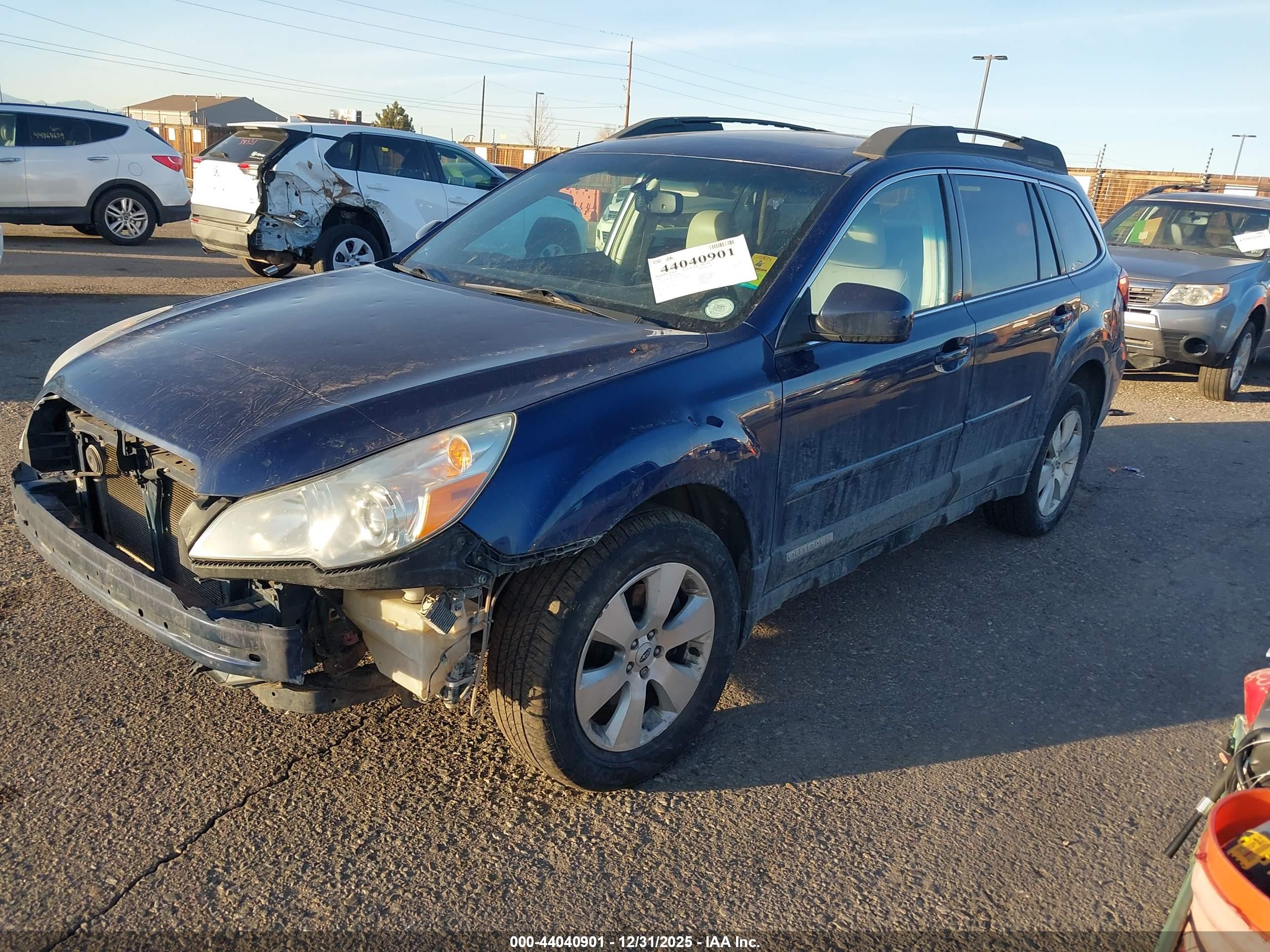 SUBARU OUTBACK image 2
