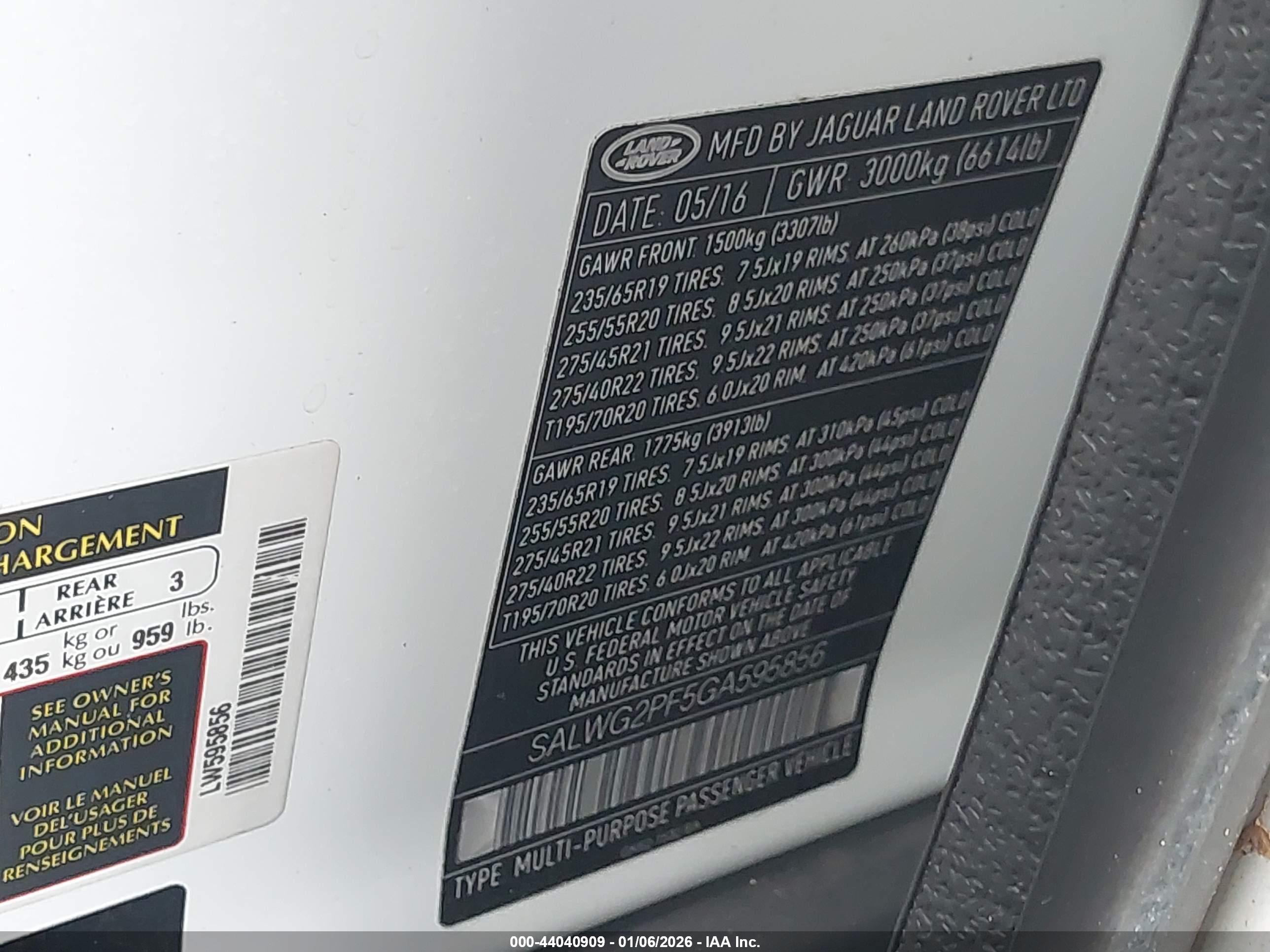 LAND ROVER image 9