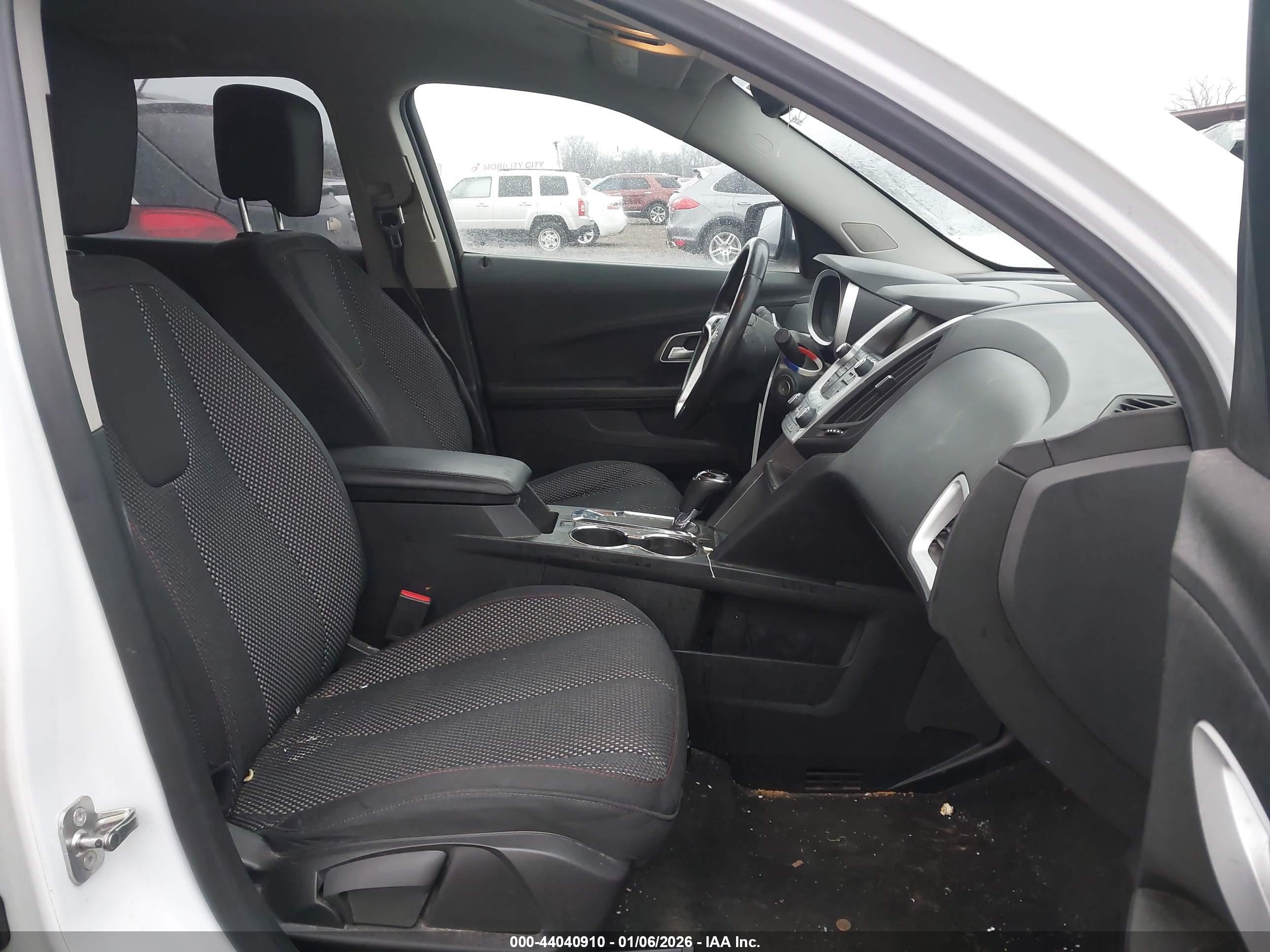 CHEVROLET EQUINOX image 5