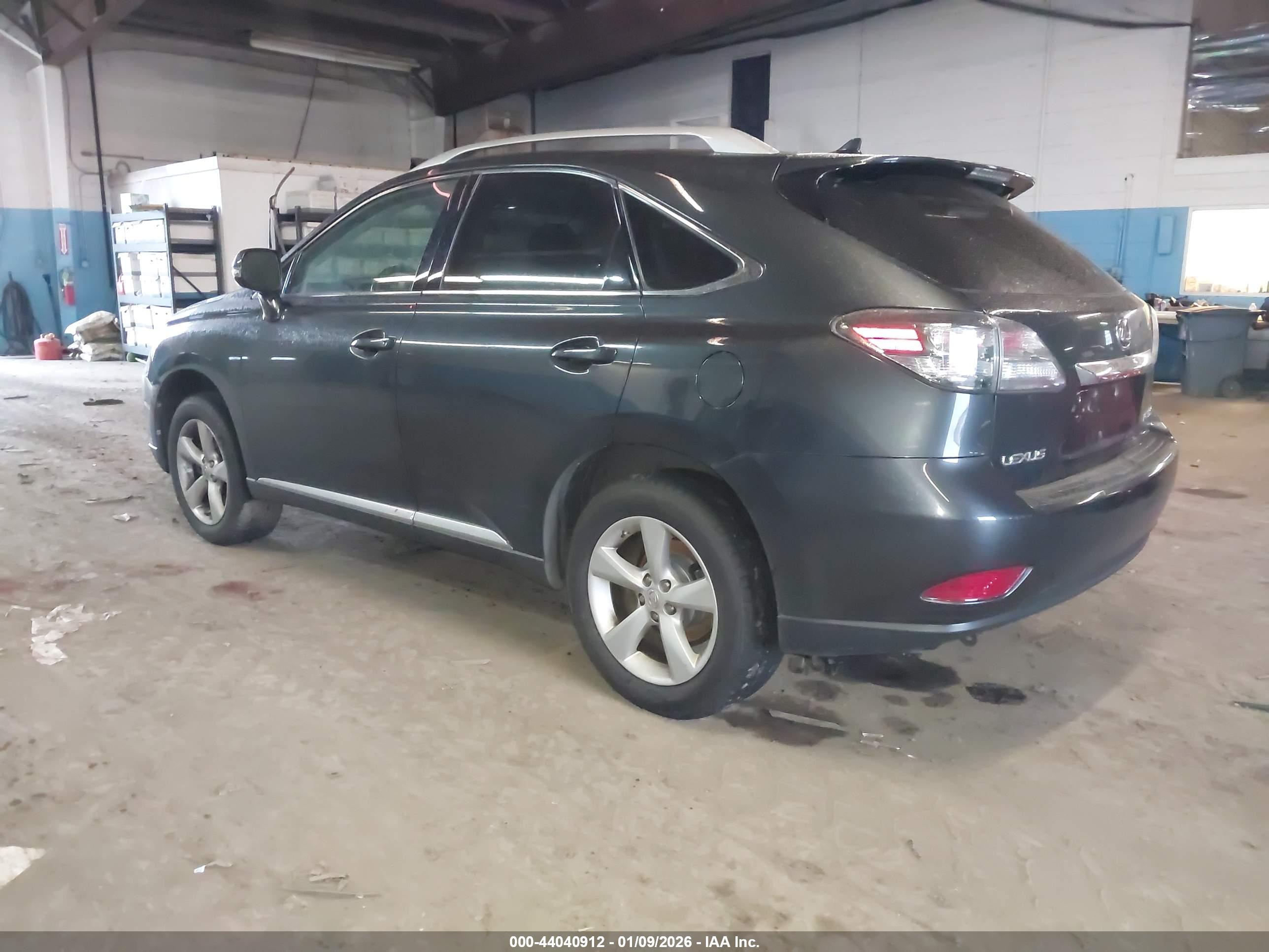 LEXUS RX image 3