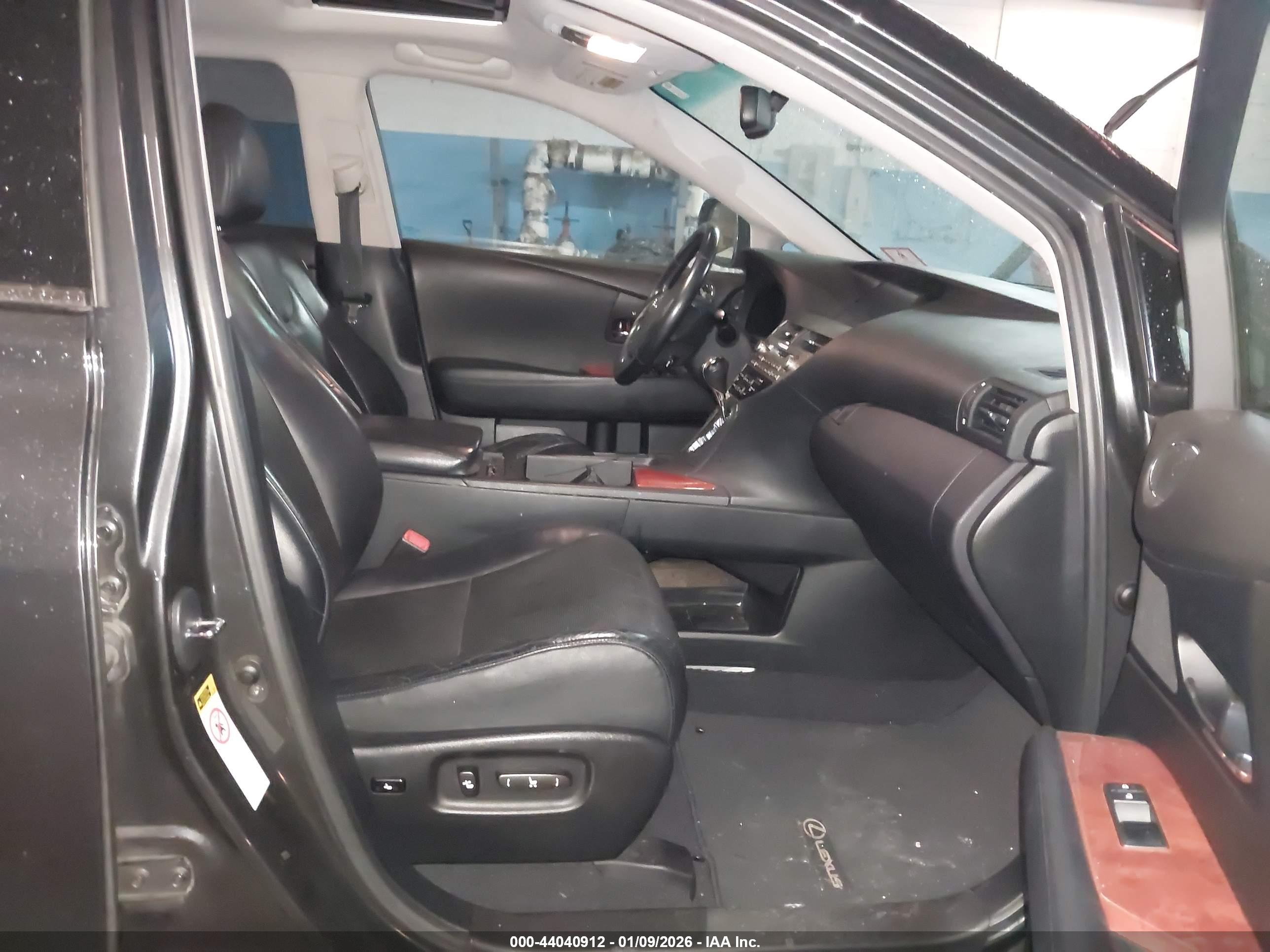 LEXUS RX image 5