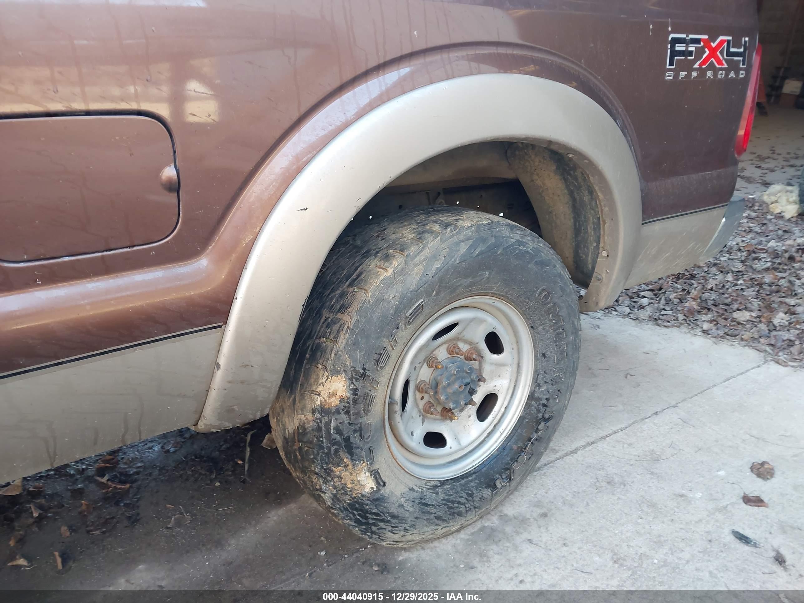 FORD F-250 image 6