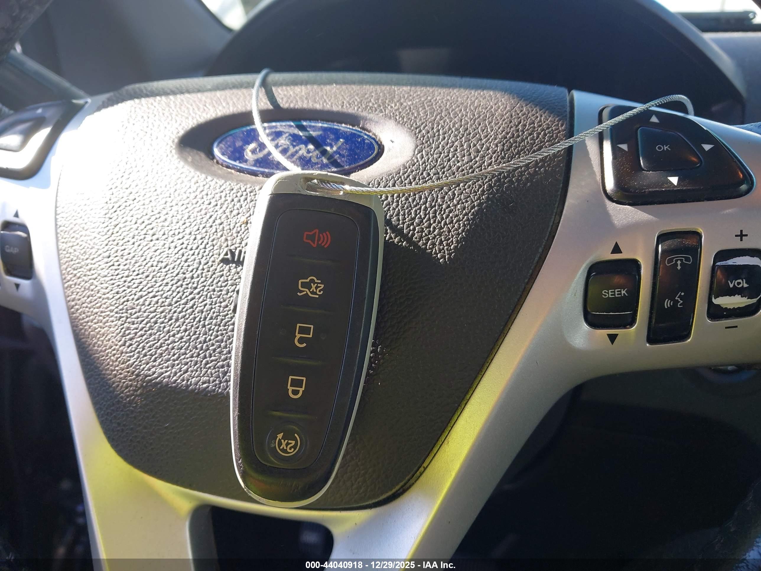 FORD EXPLORER image 11