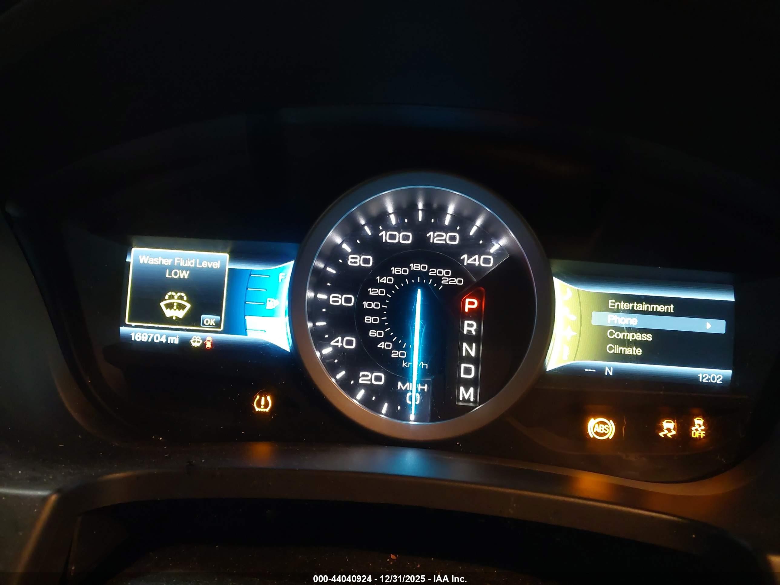 FORD EXPLORER image 7