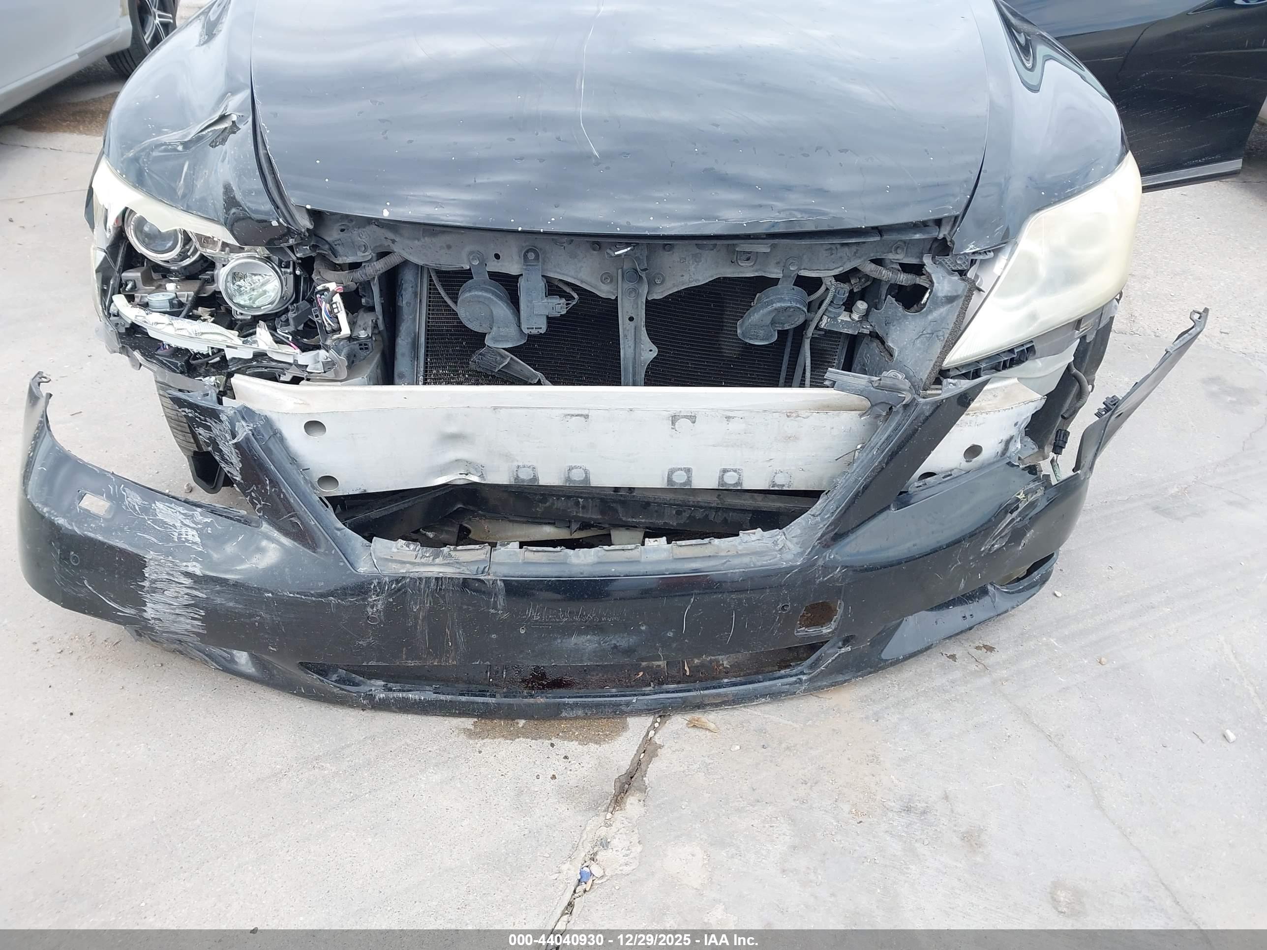 LEXUS LS image 6