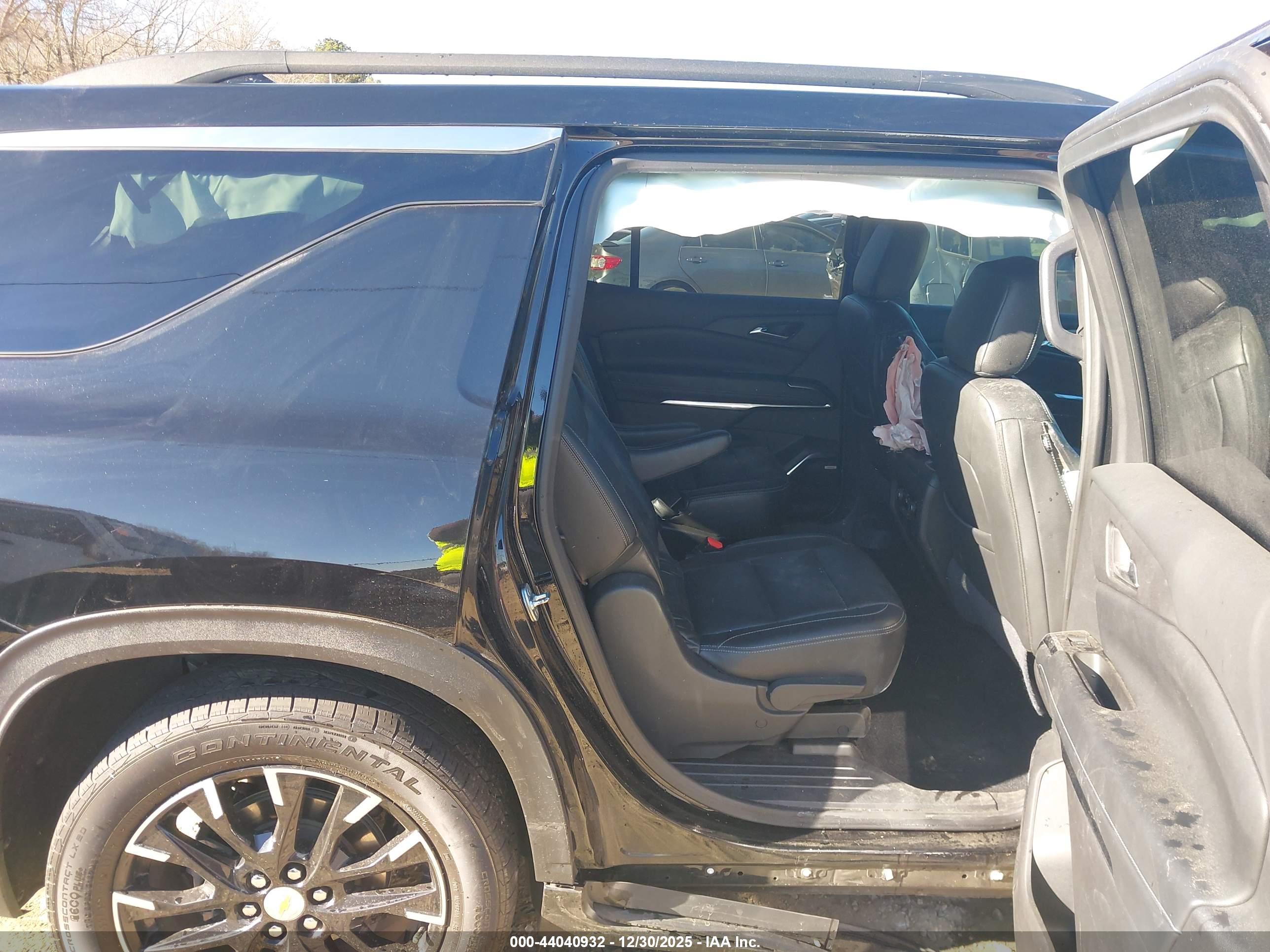 CHEVROLET TRAVERSE image 8