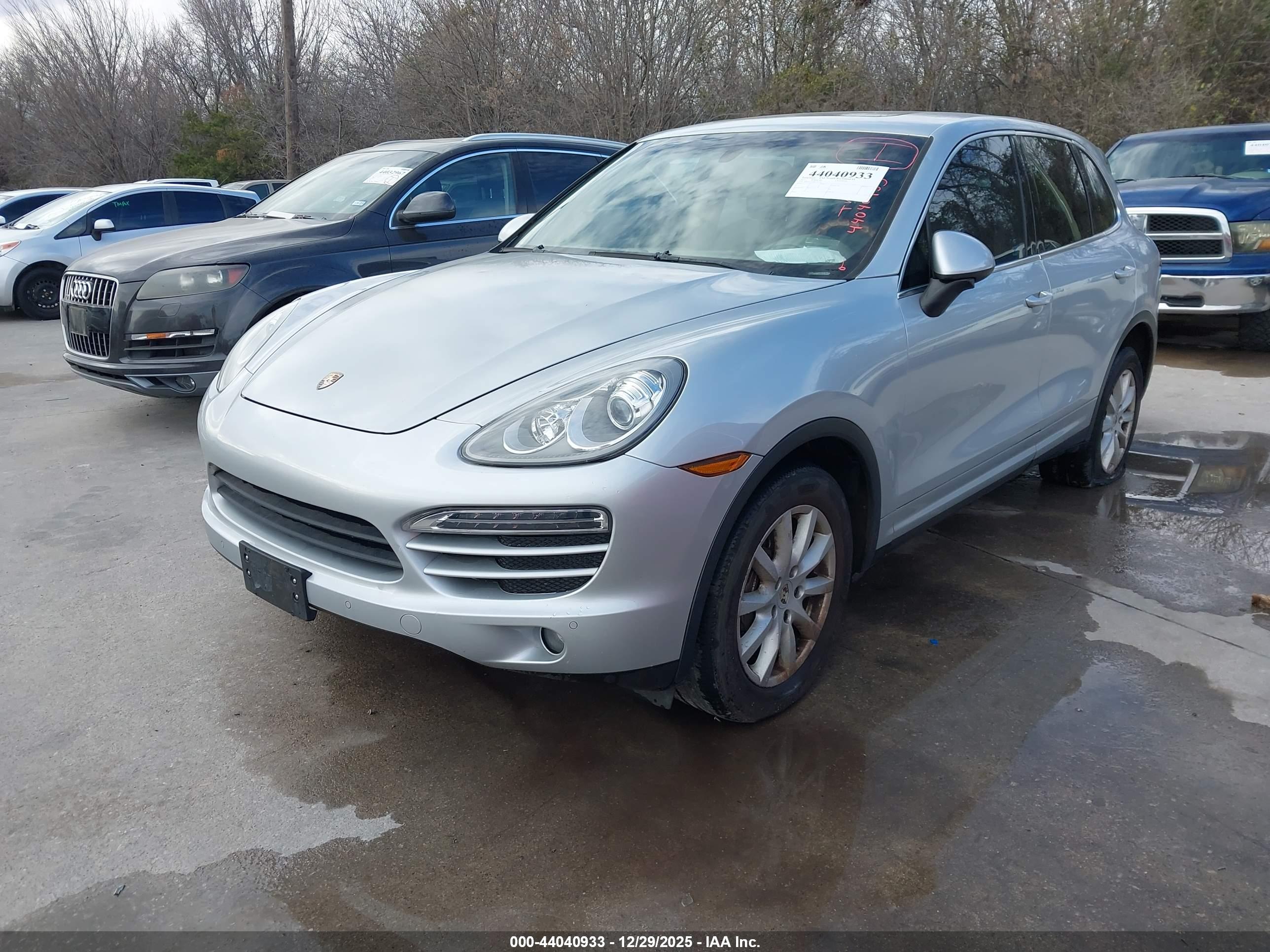 PORSCHE CAYENNE image 2