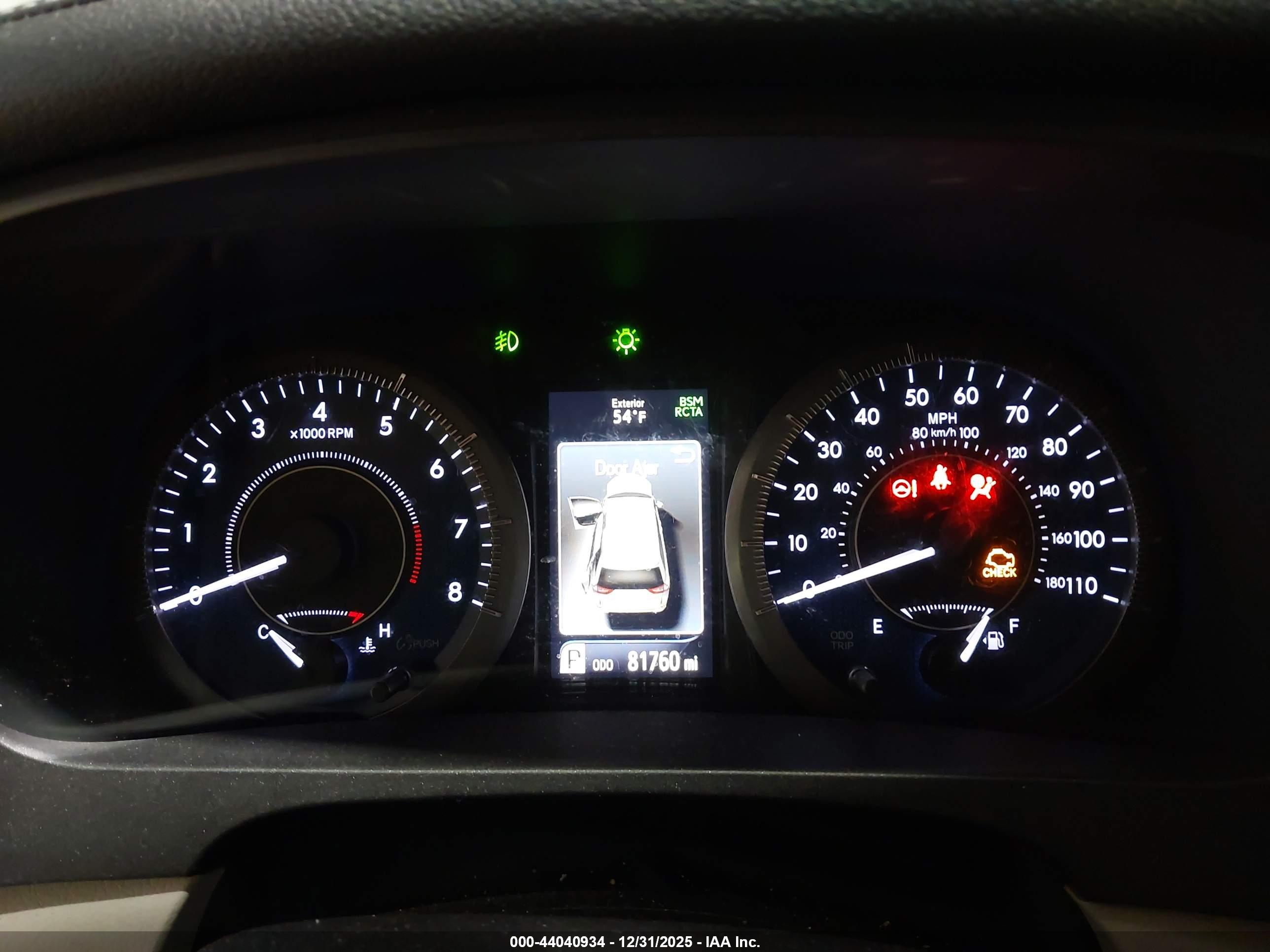 TOYOTA SIENNA image 7