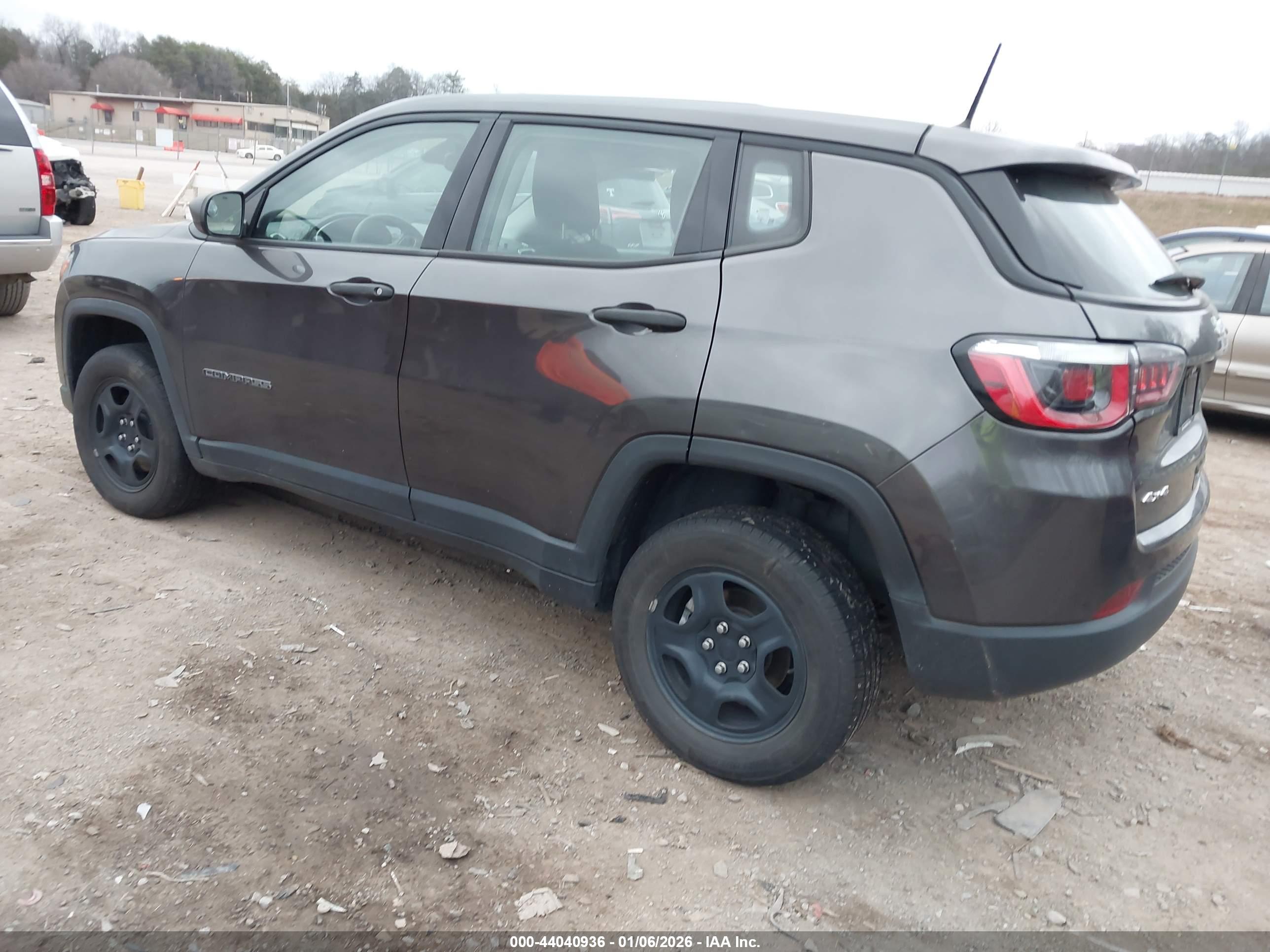 JEEP COMPASS image 3