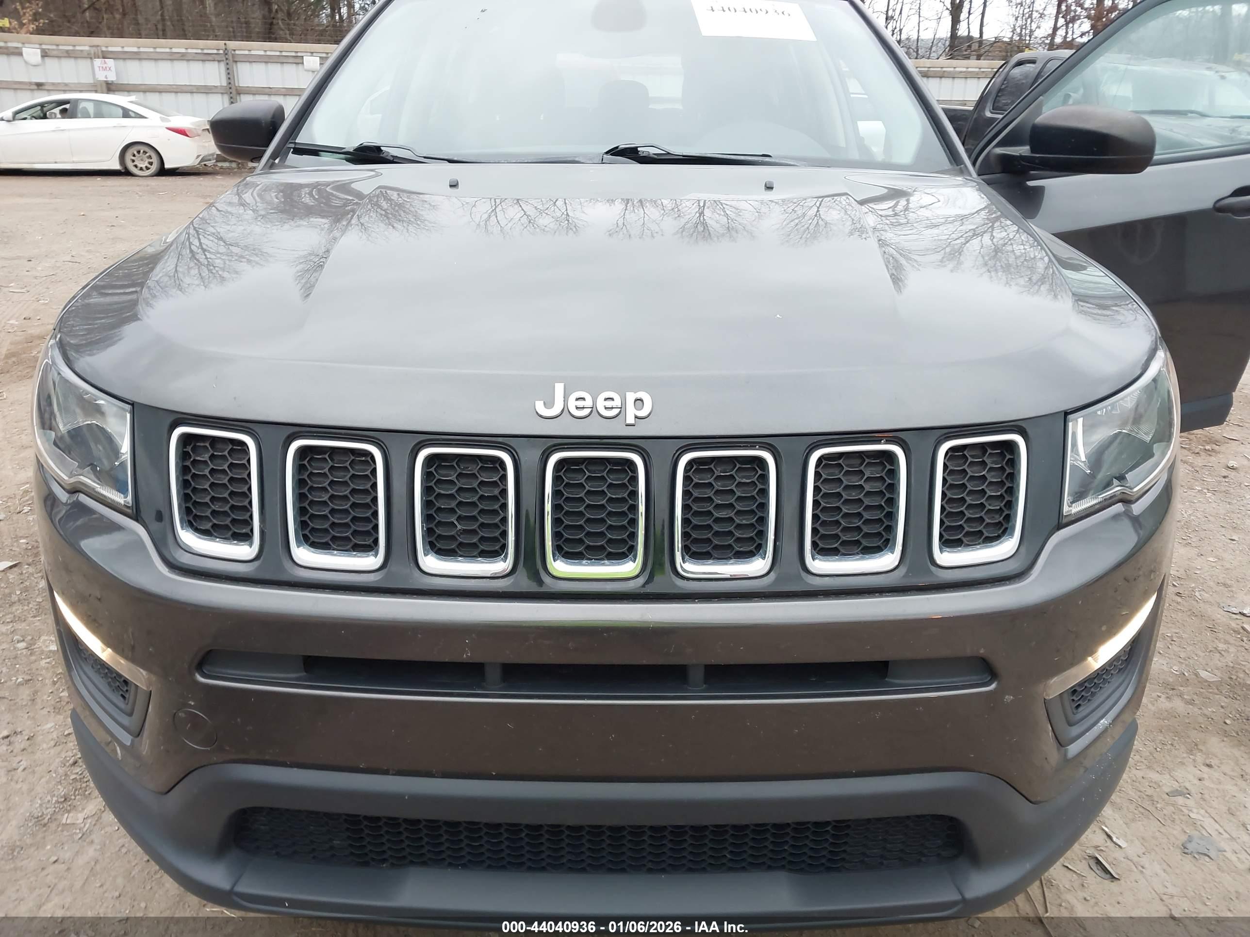 JEEP COMPASS image 6
