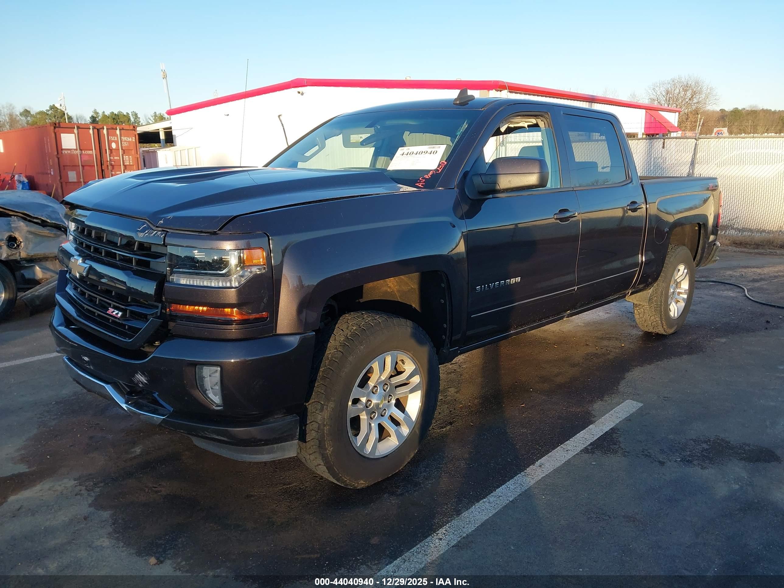 CHEVROLET SILVERADO image 2
