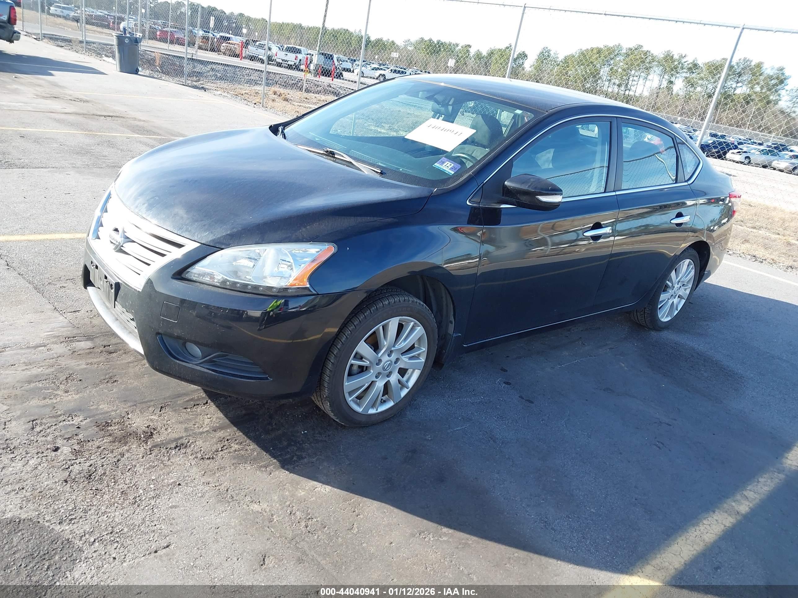 NISSAN SENTRA image 2