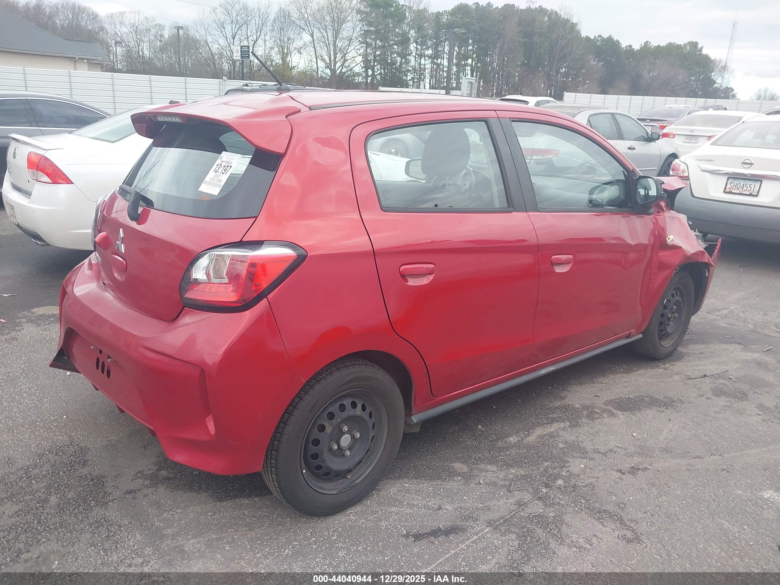 MITSUBISHI MIRAGE image 4