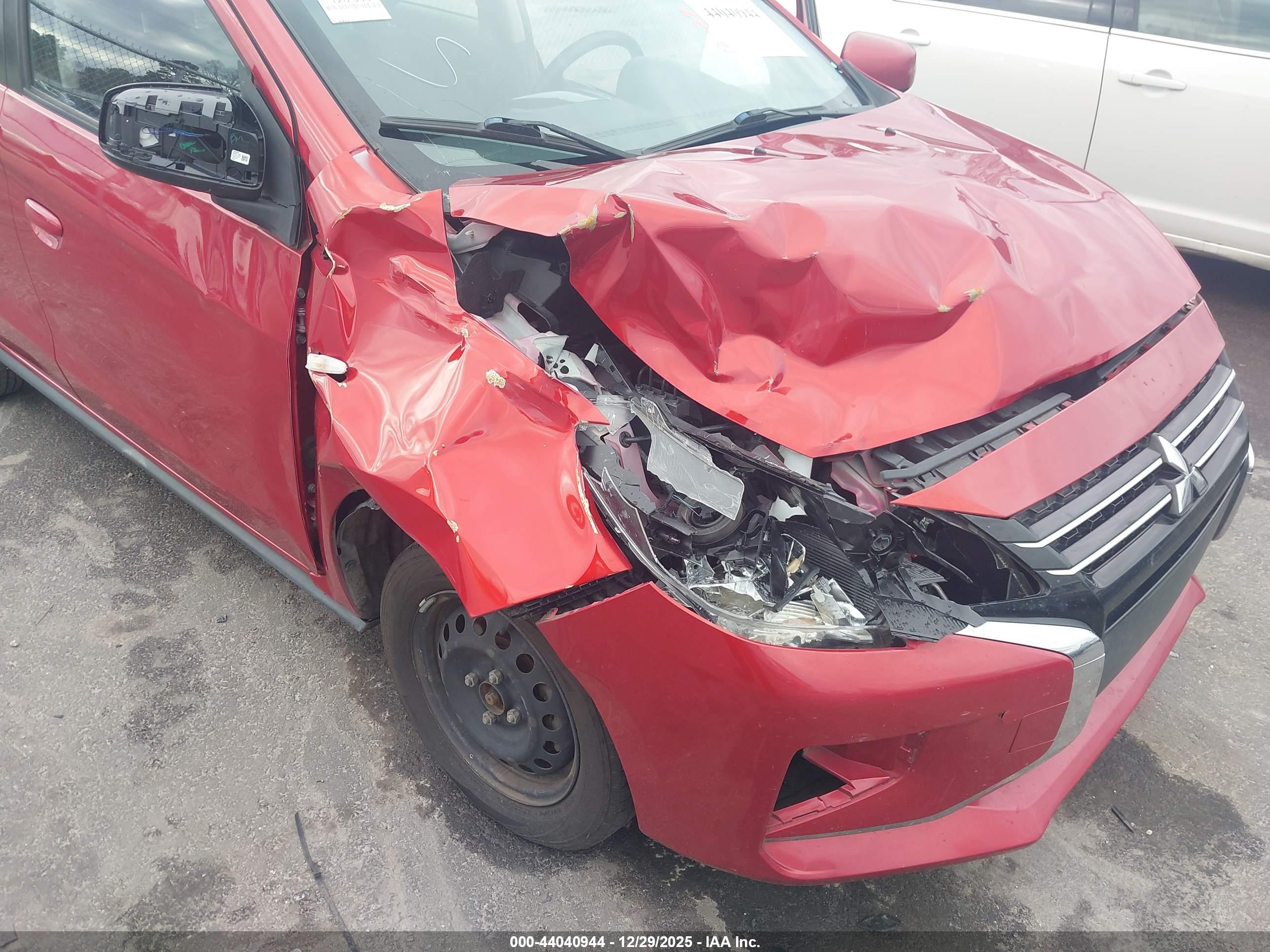 MITSUBISHI MIRAGE image 6