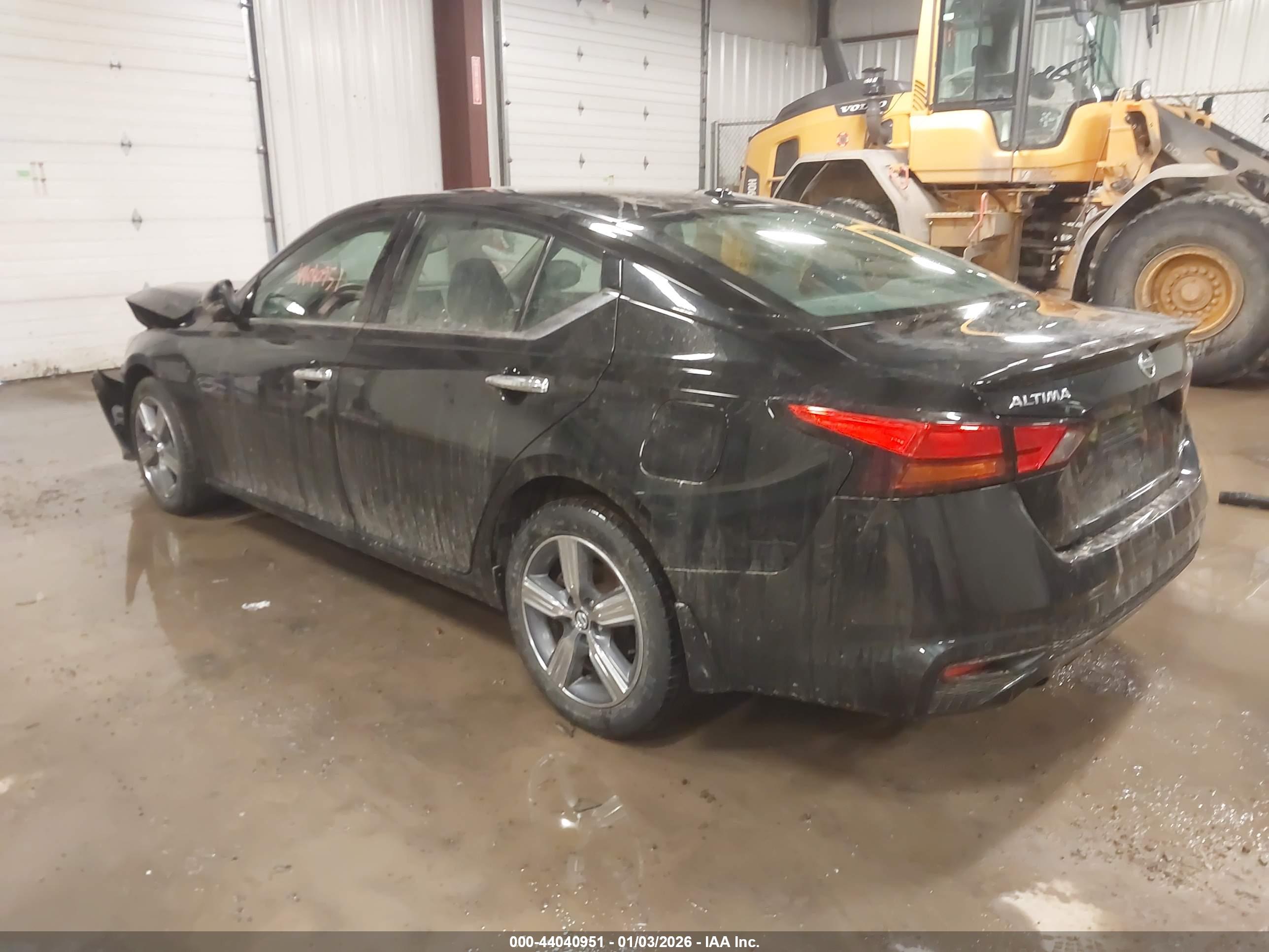 NISSAN ALTIMA image 3