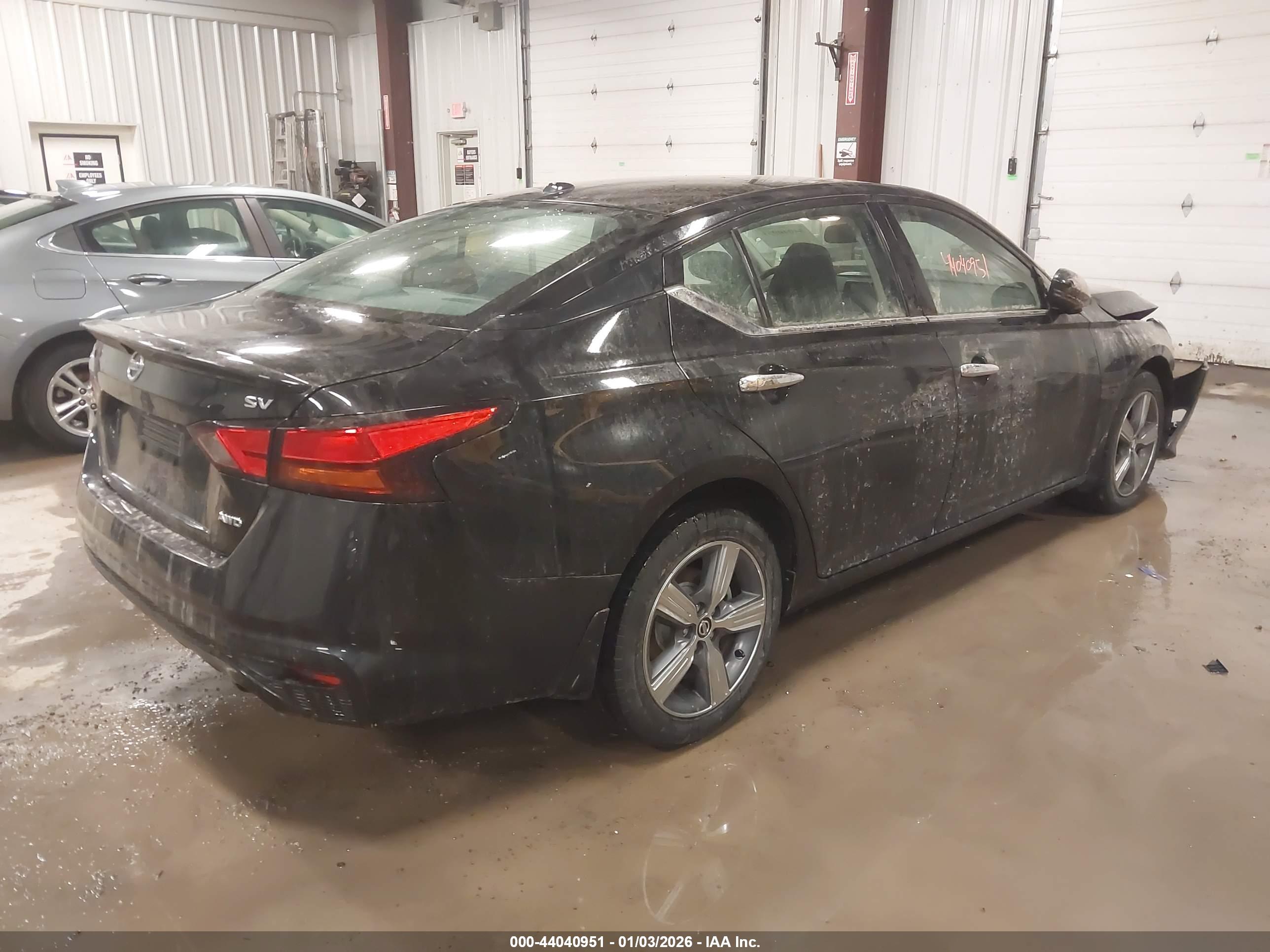 NISSAN ALTIMA image 4
