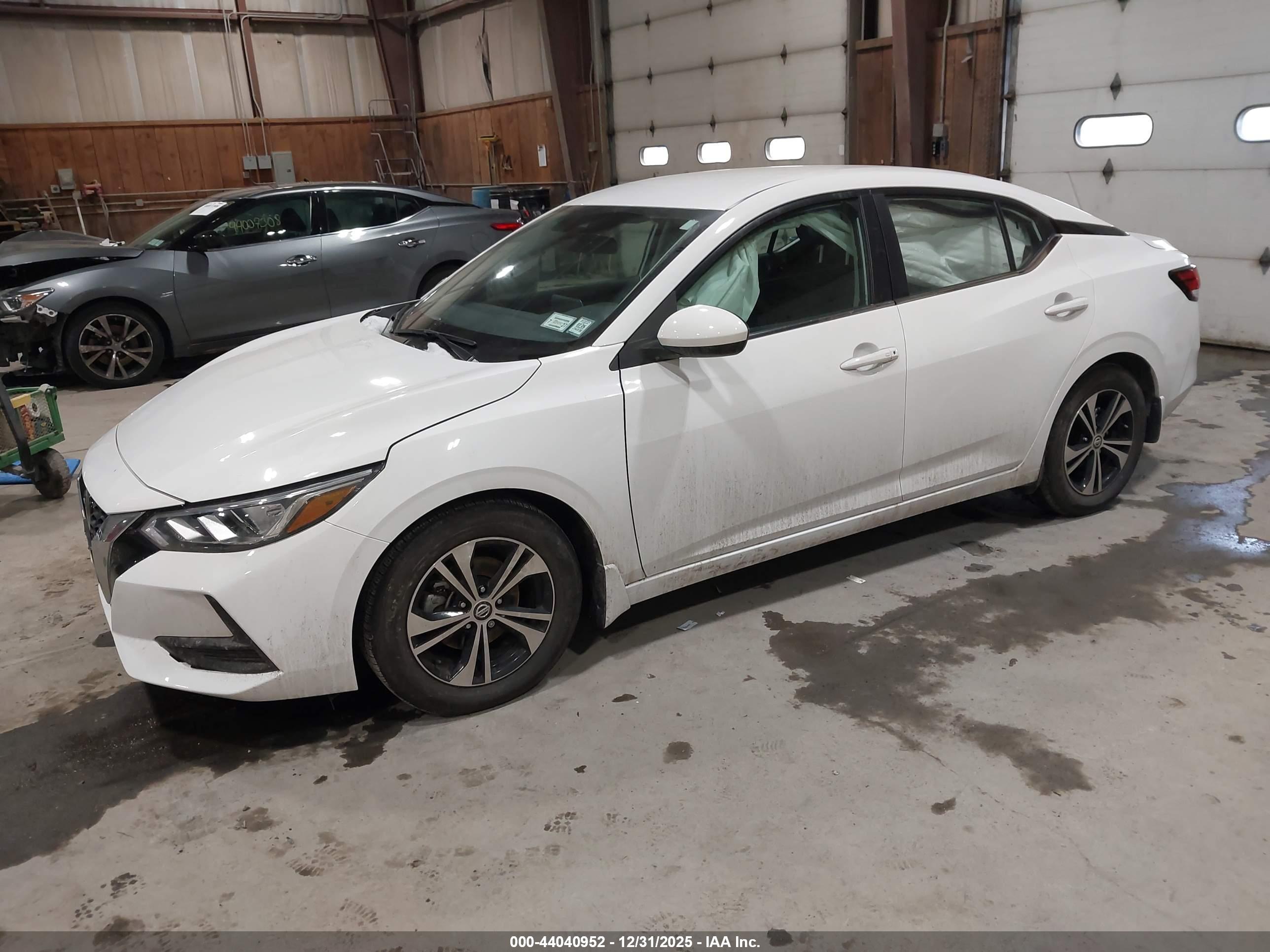 NISSAN SENTRA image 2
