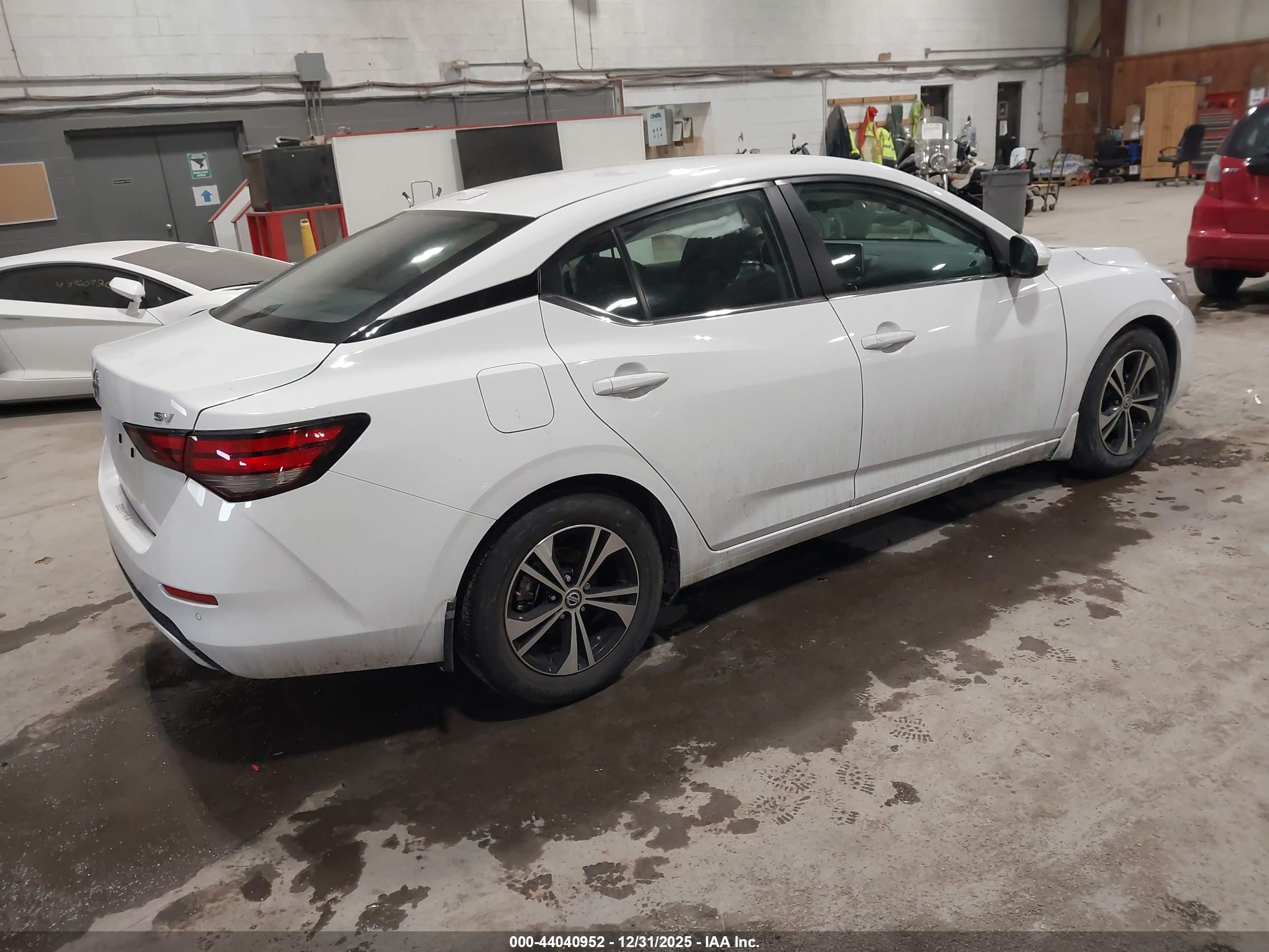 NISSAN SENTRA image 4