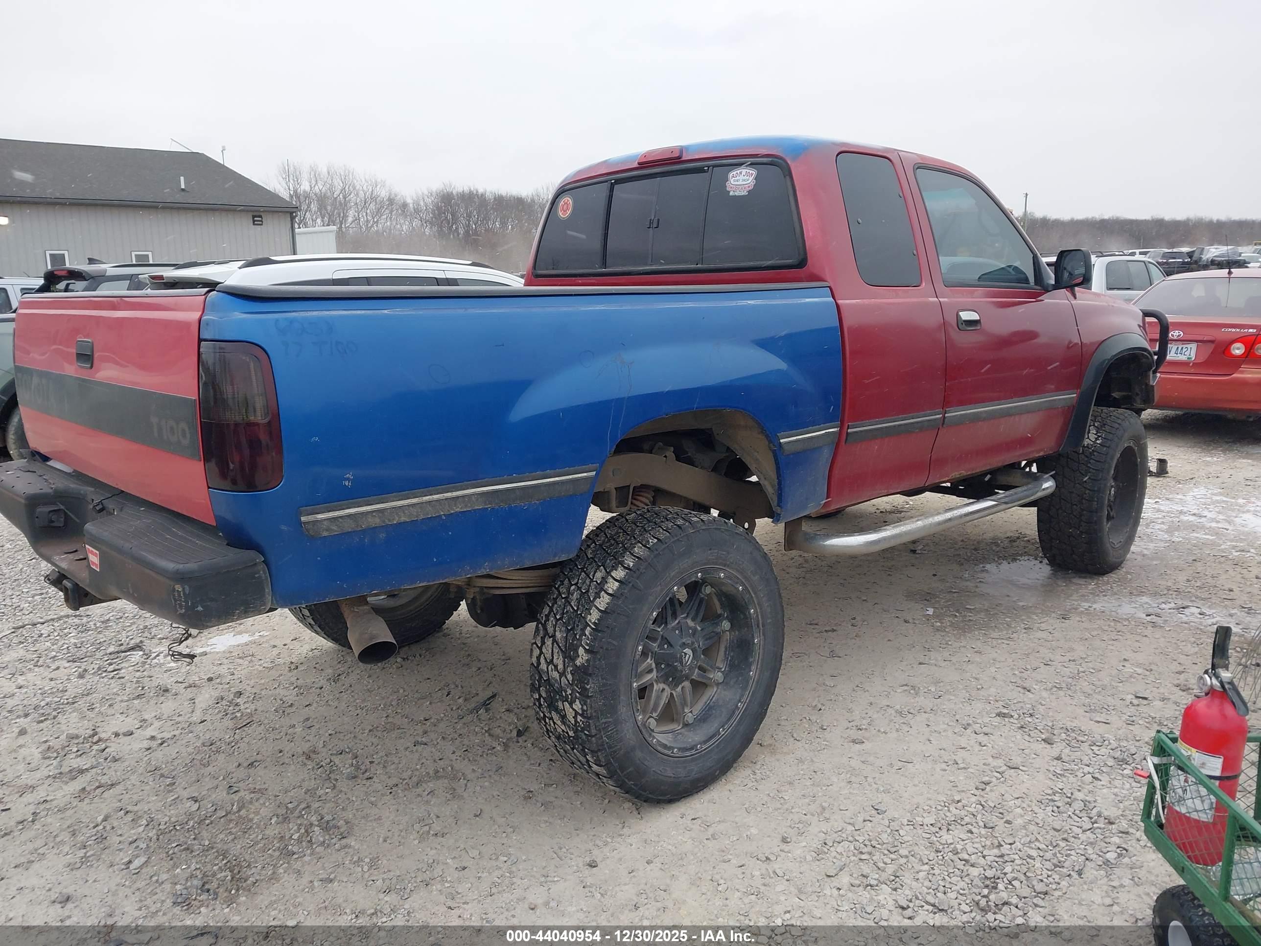 TOYOTA T100 image 4