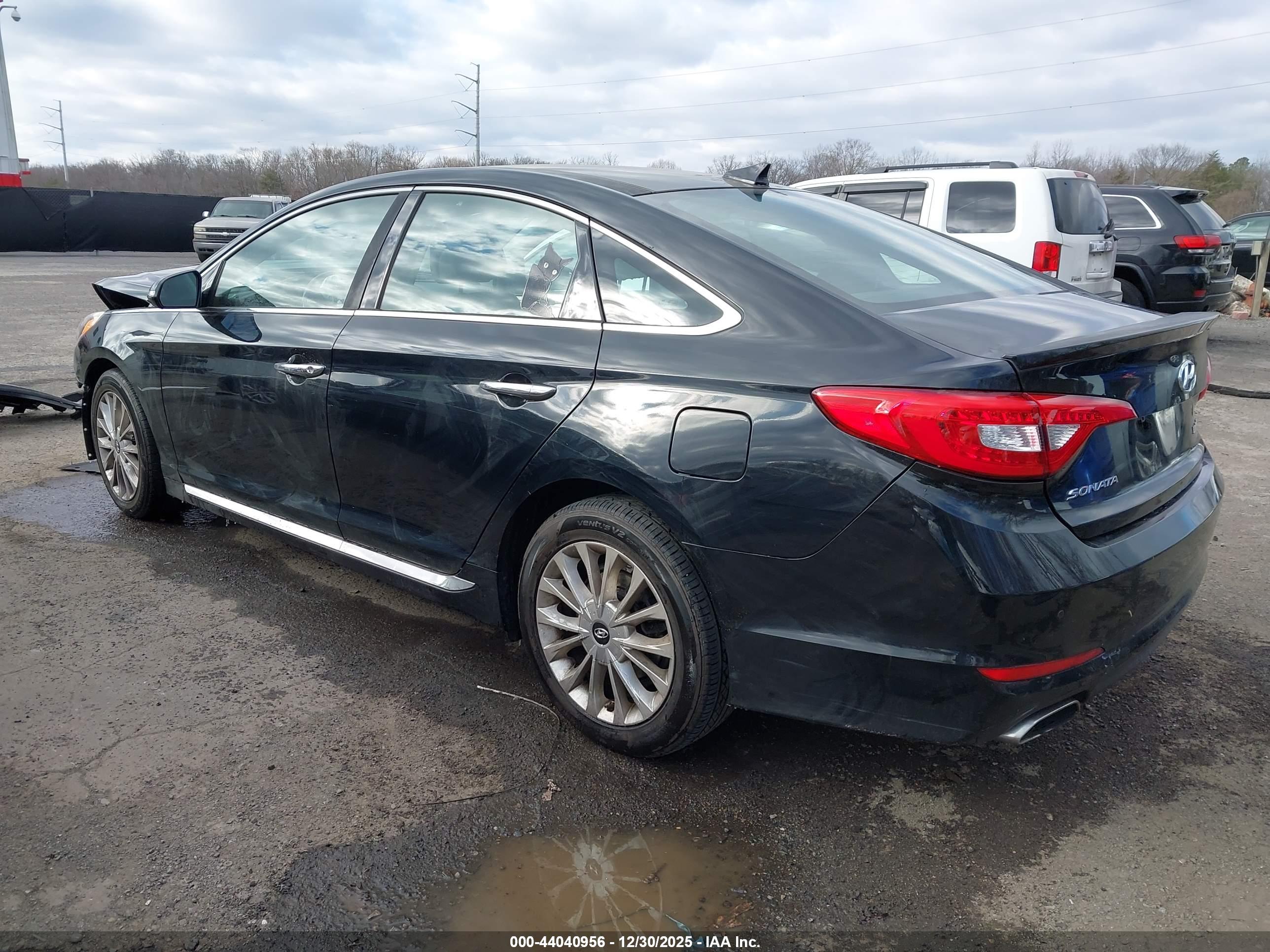 HYUNDAI SONATA image 3
