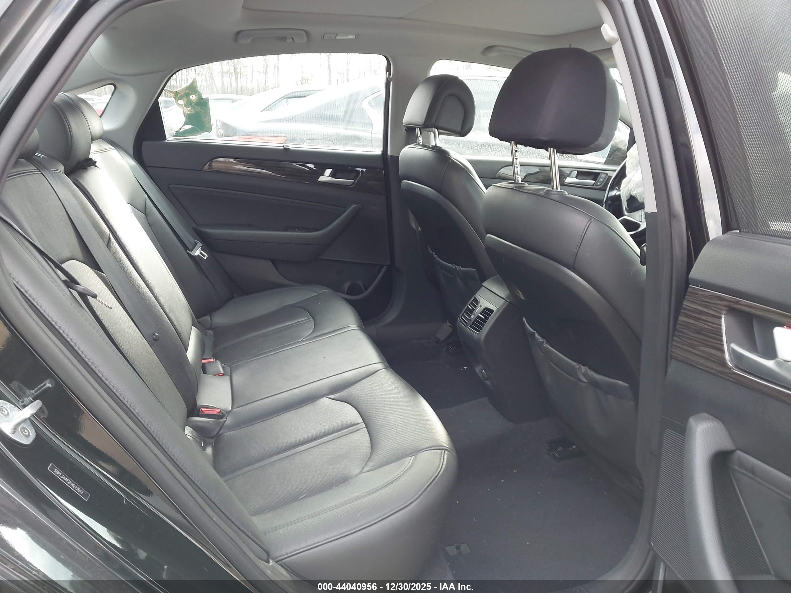 HYUNDAI SONATA image 8