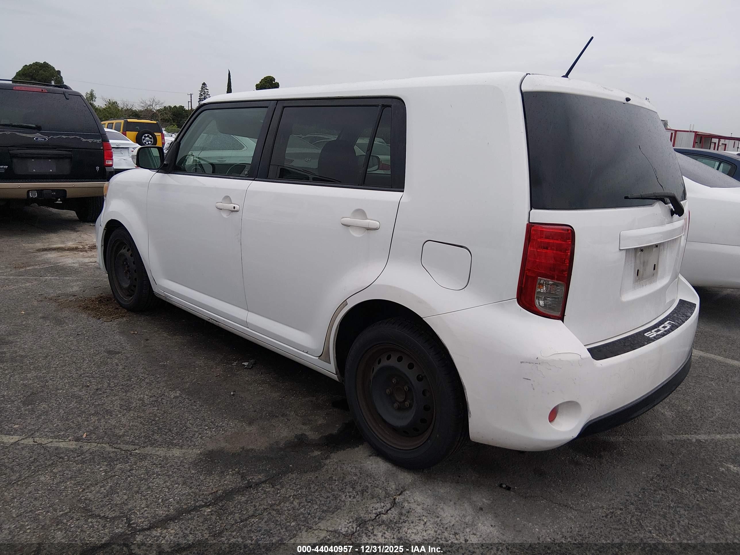 SCION XB image 3