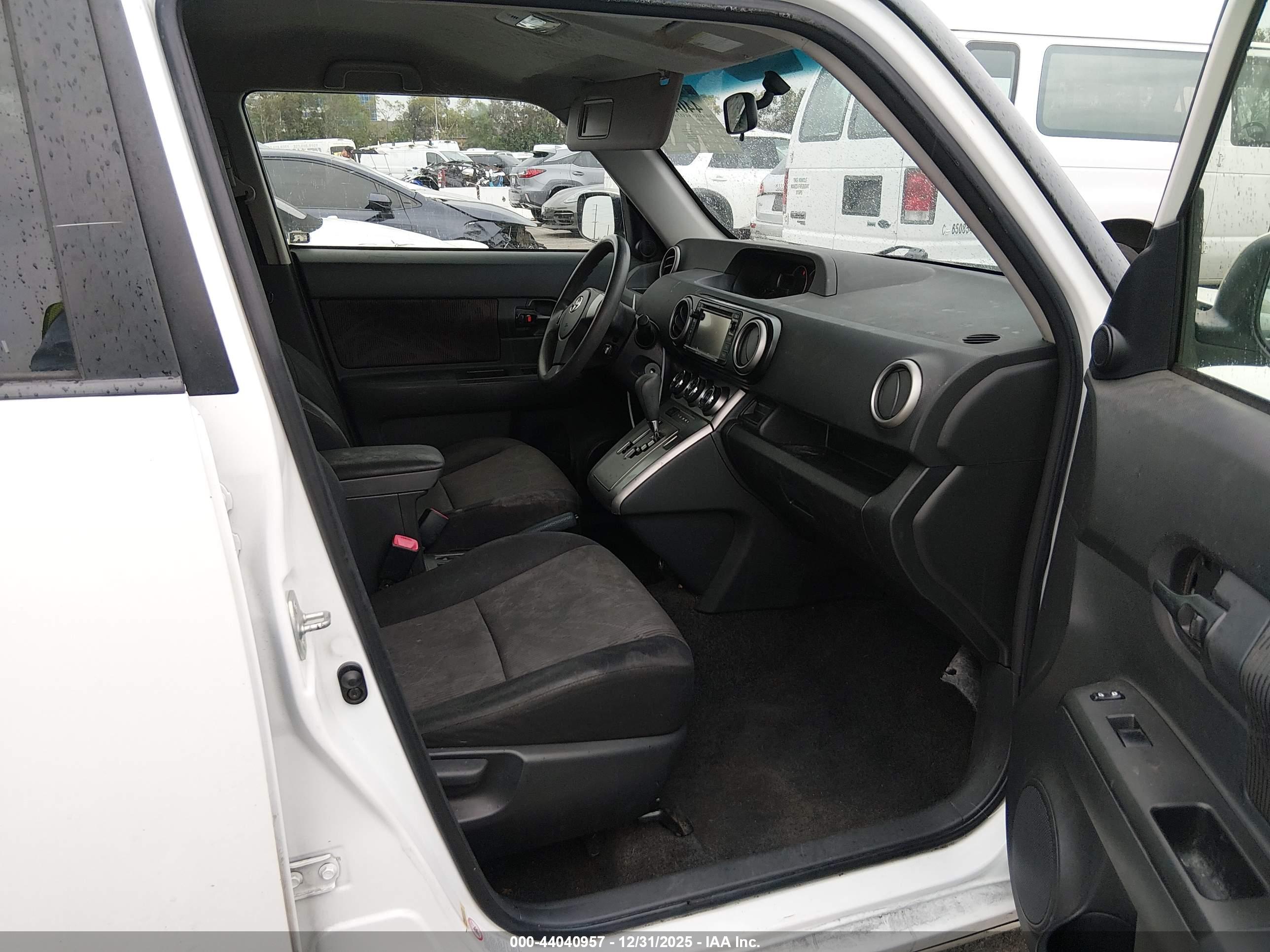 SCION XB image 5