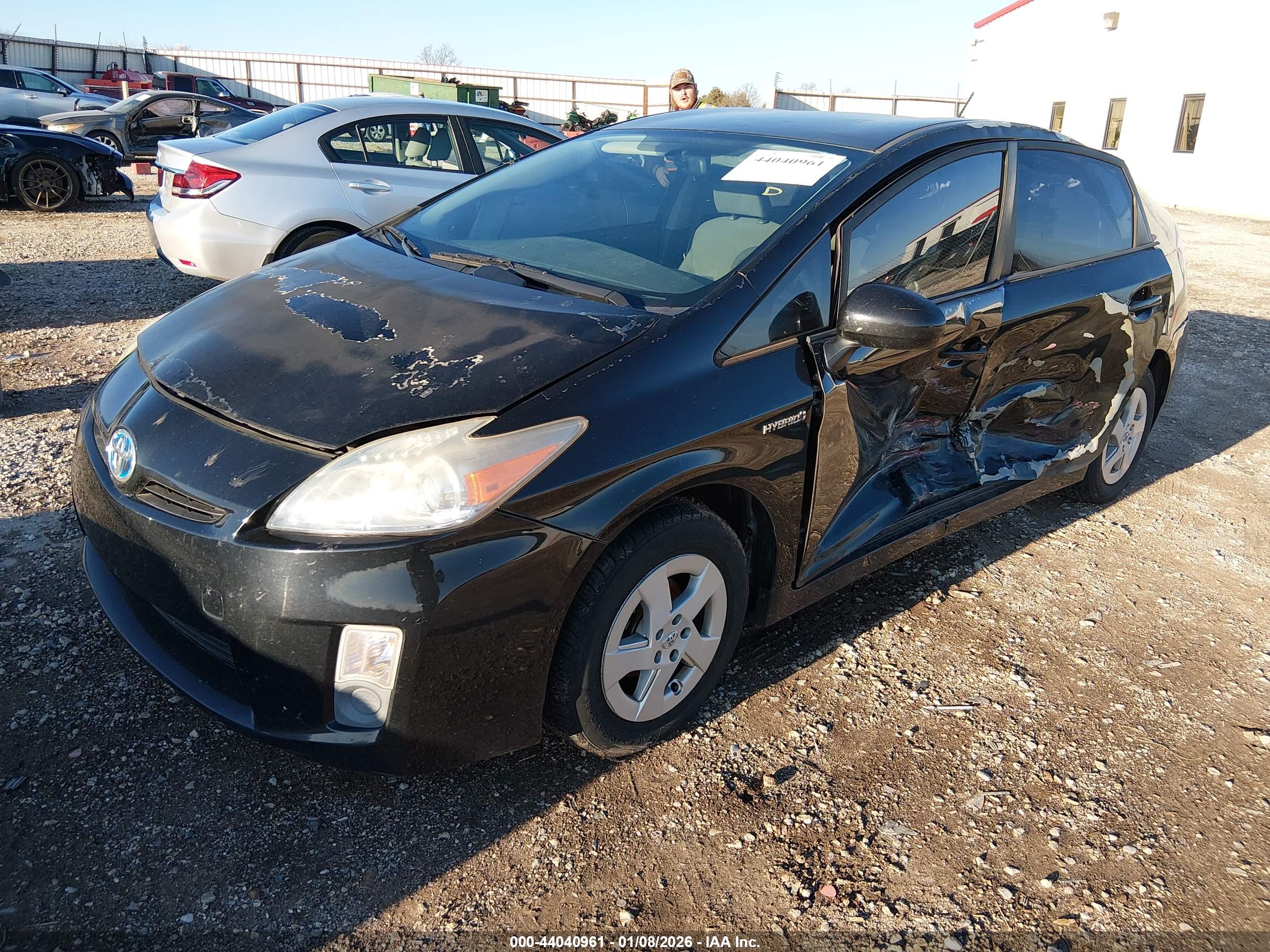 TOYOTA PRIUS image 2