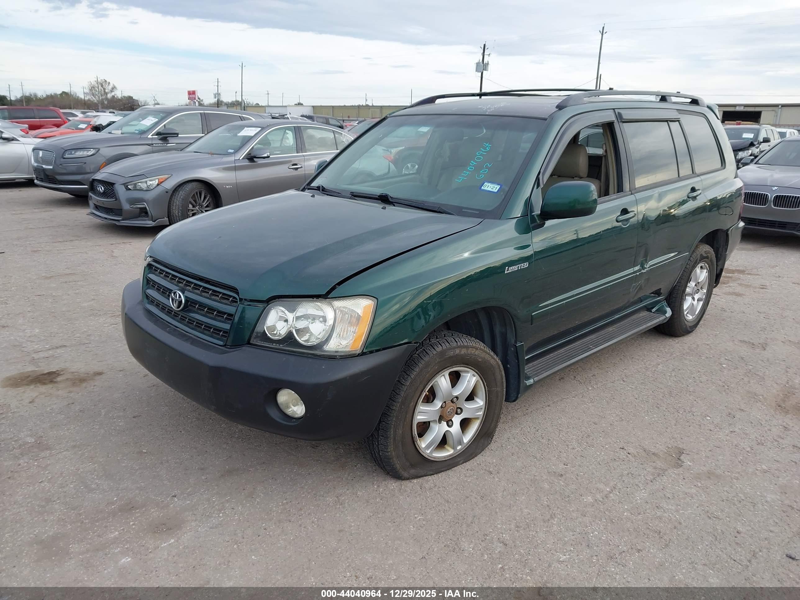 TOYOTA HIGHLANDER image 2