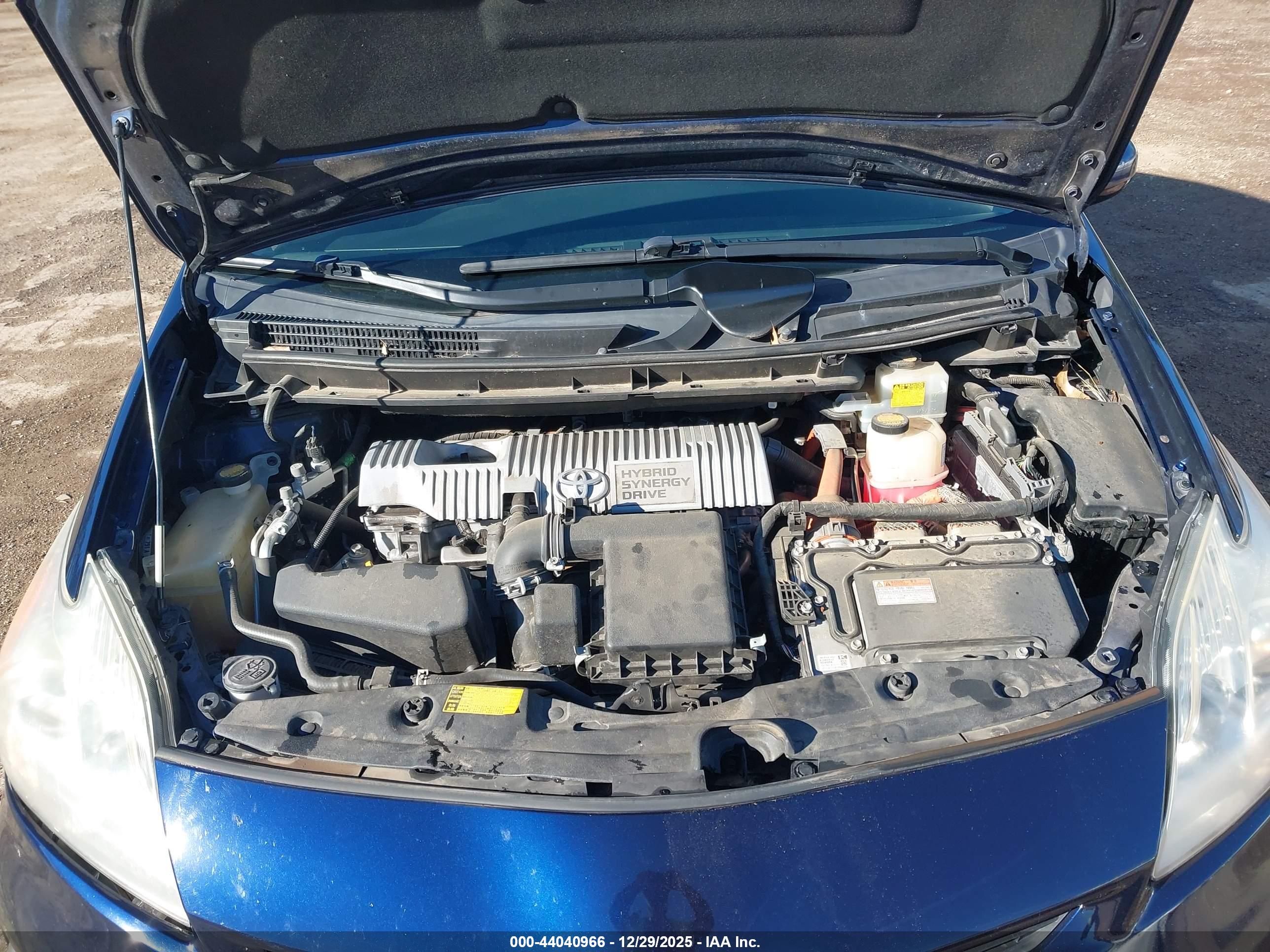 TOYOTA PRIUS image 10