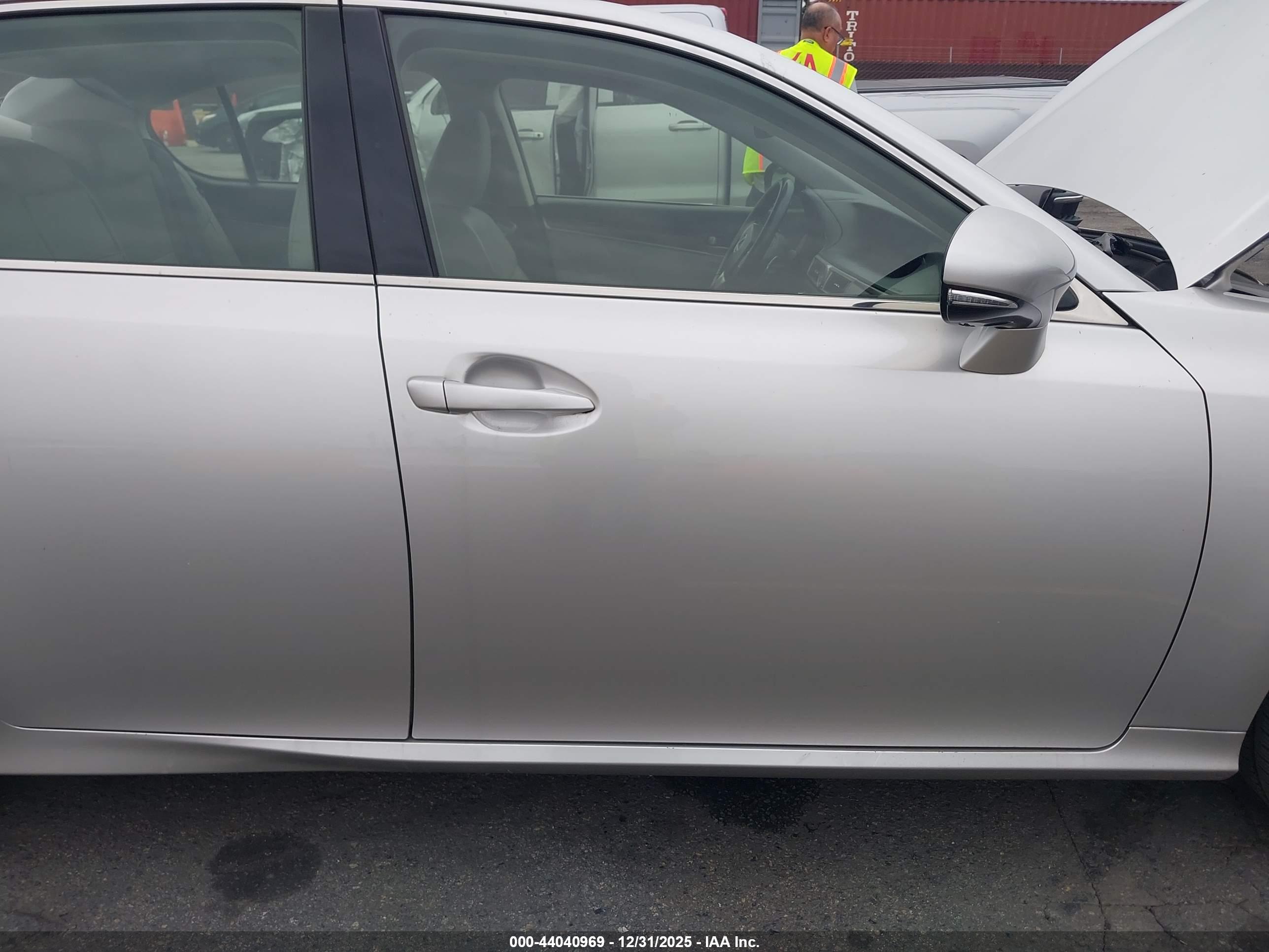 LEXUS GS image 5