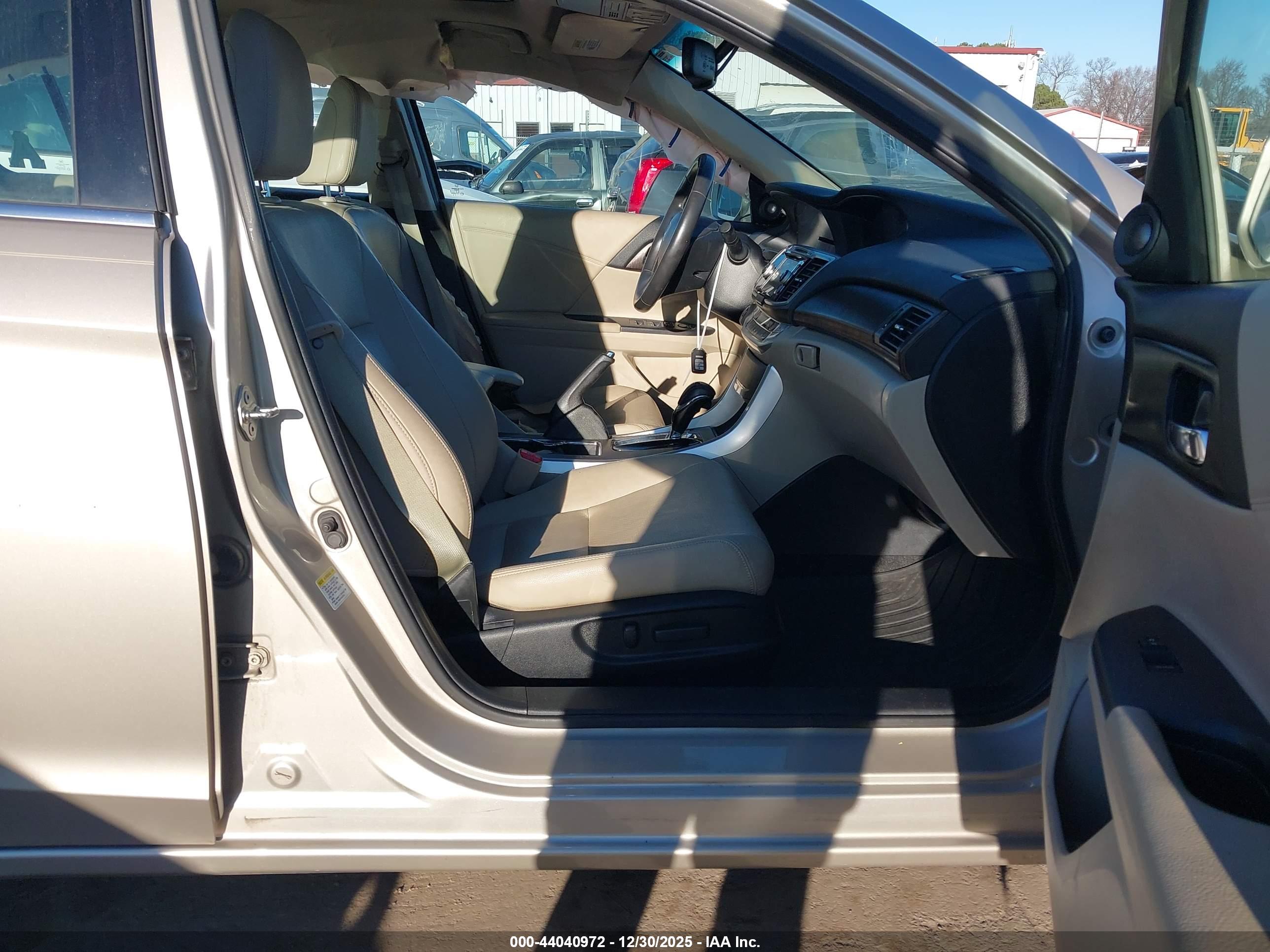 HONDA ACCORD image 5