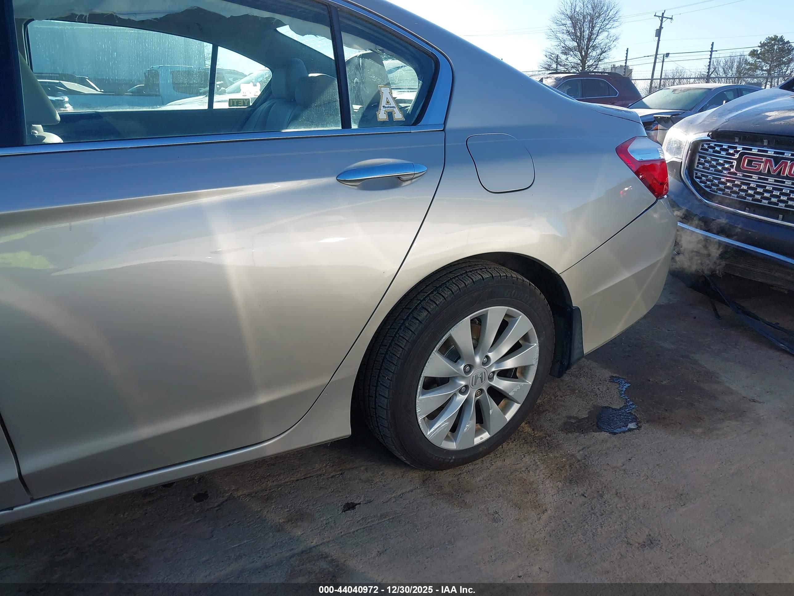 HONDA ACCORD image 6