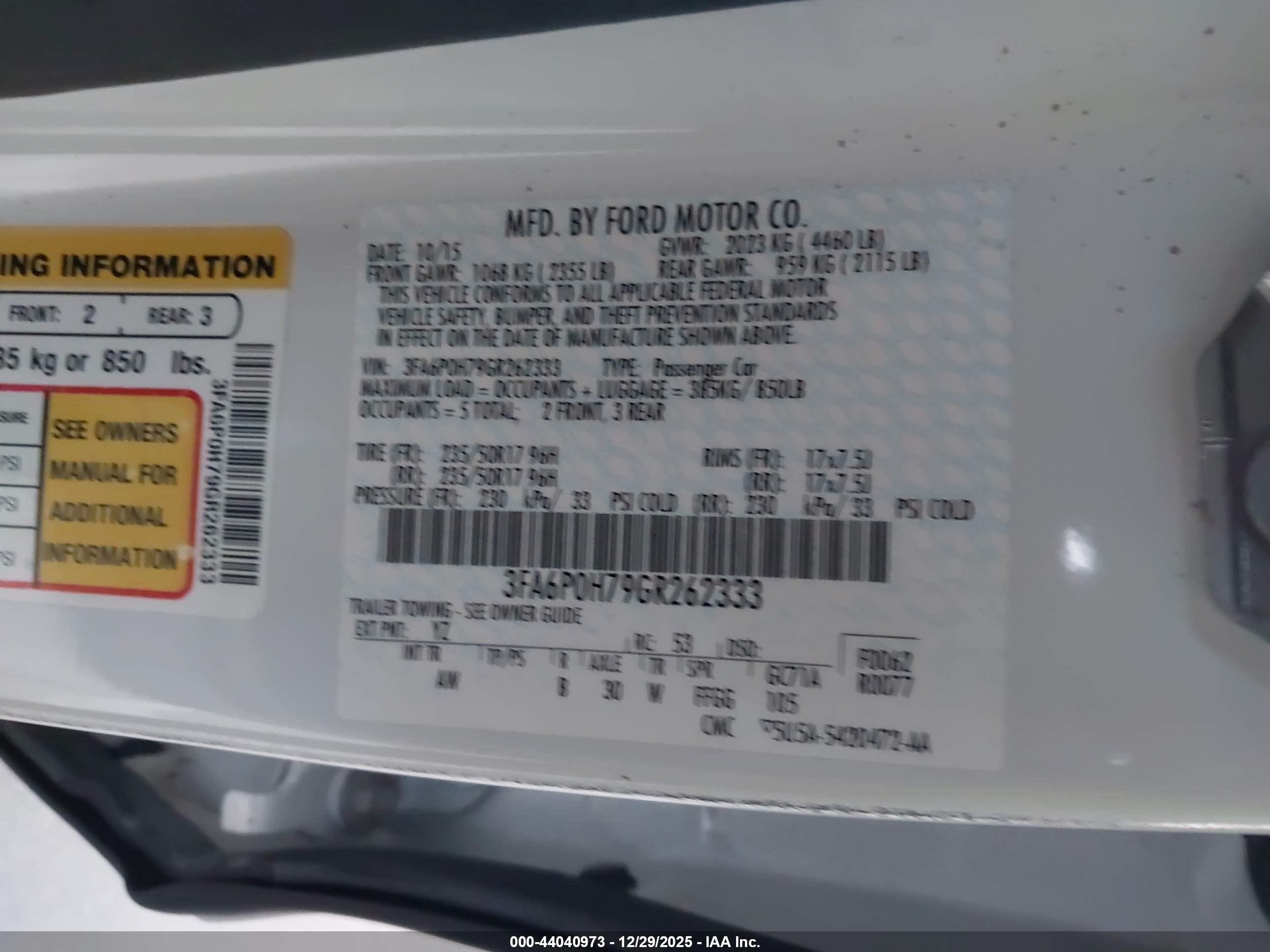 FORD FUSION image 9