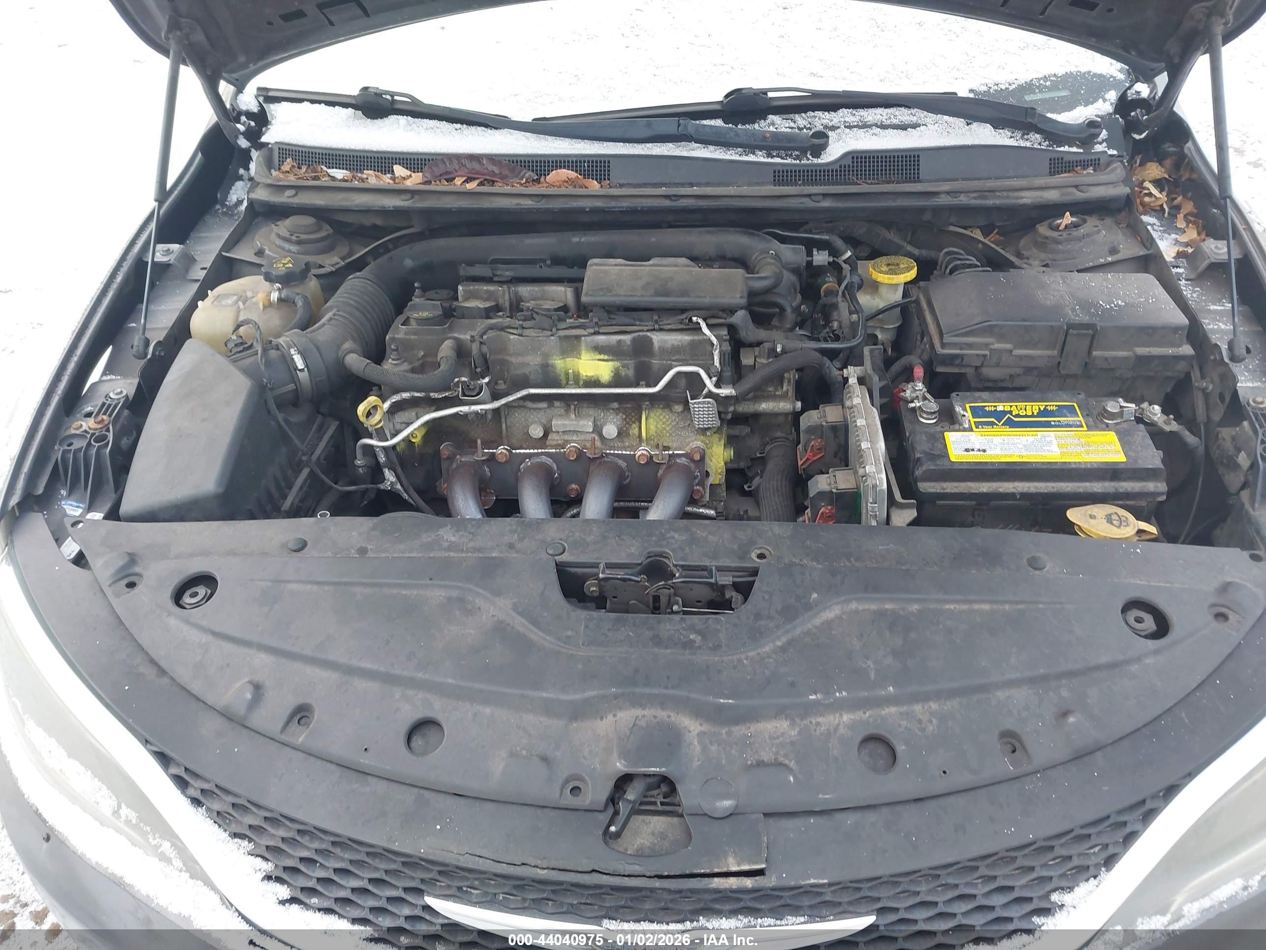 CHRYSLER 200 image 10