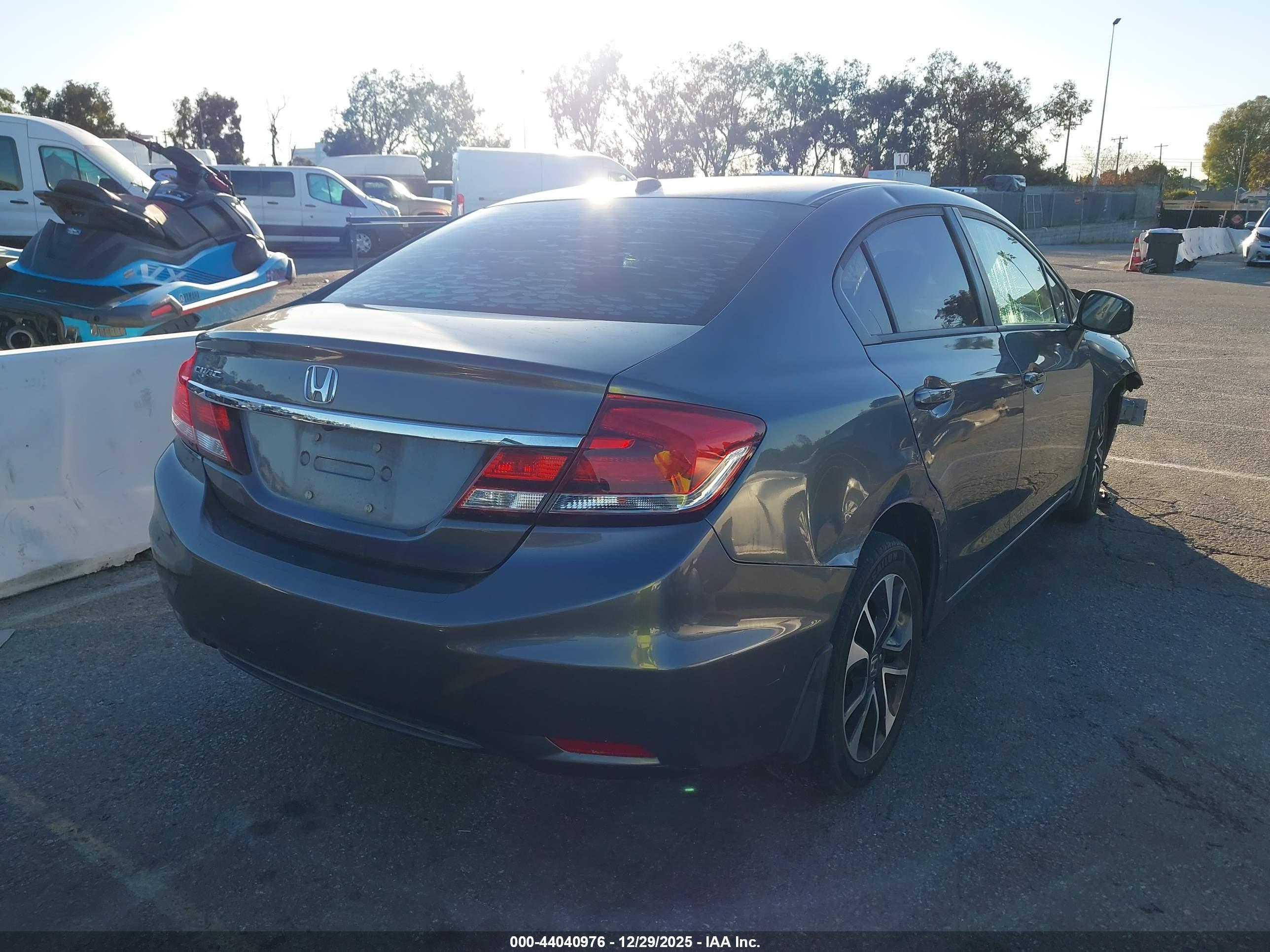 HONDA CIVIC image 4