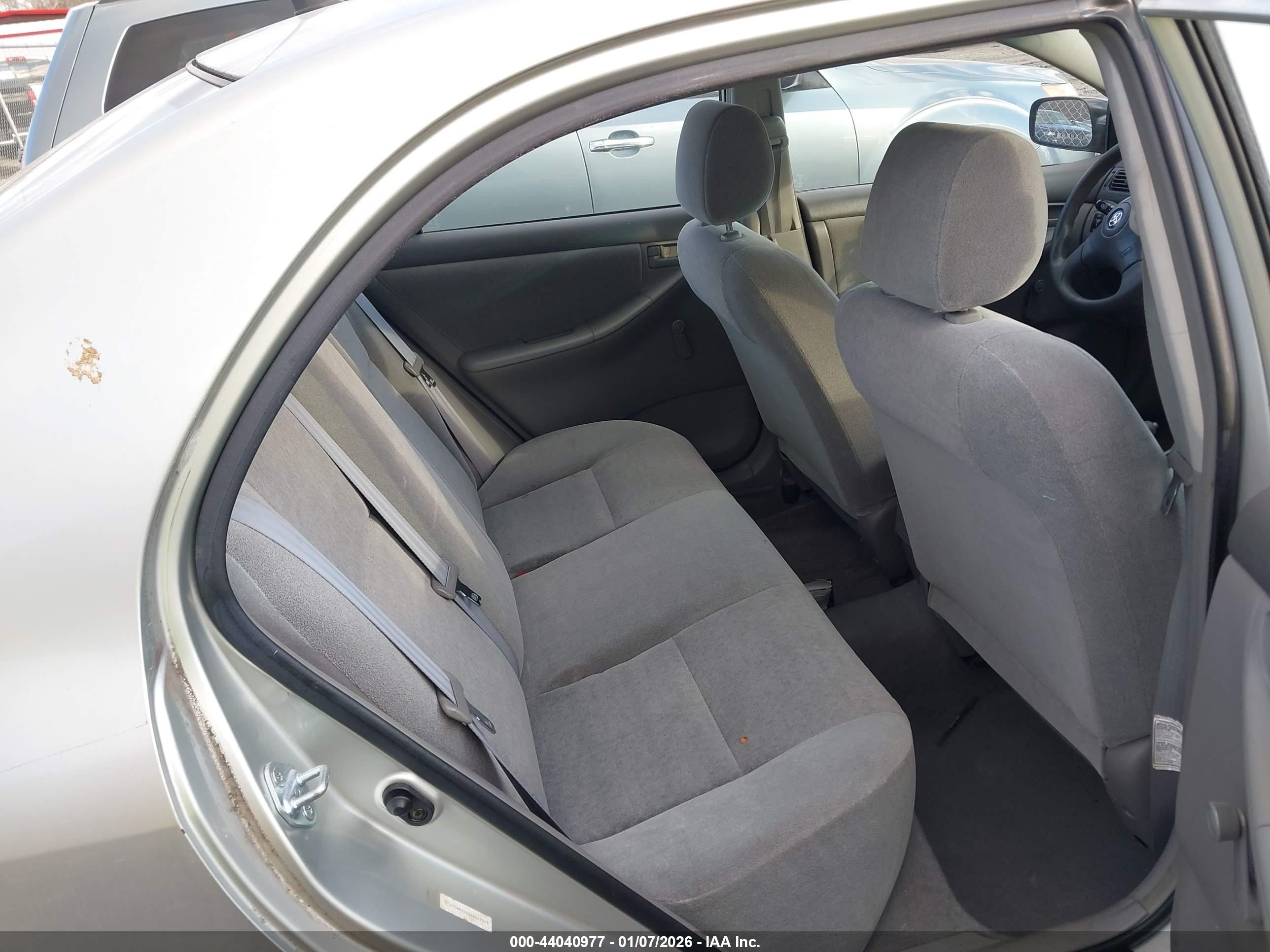 TOYOTA COROLLA image 8