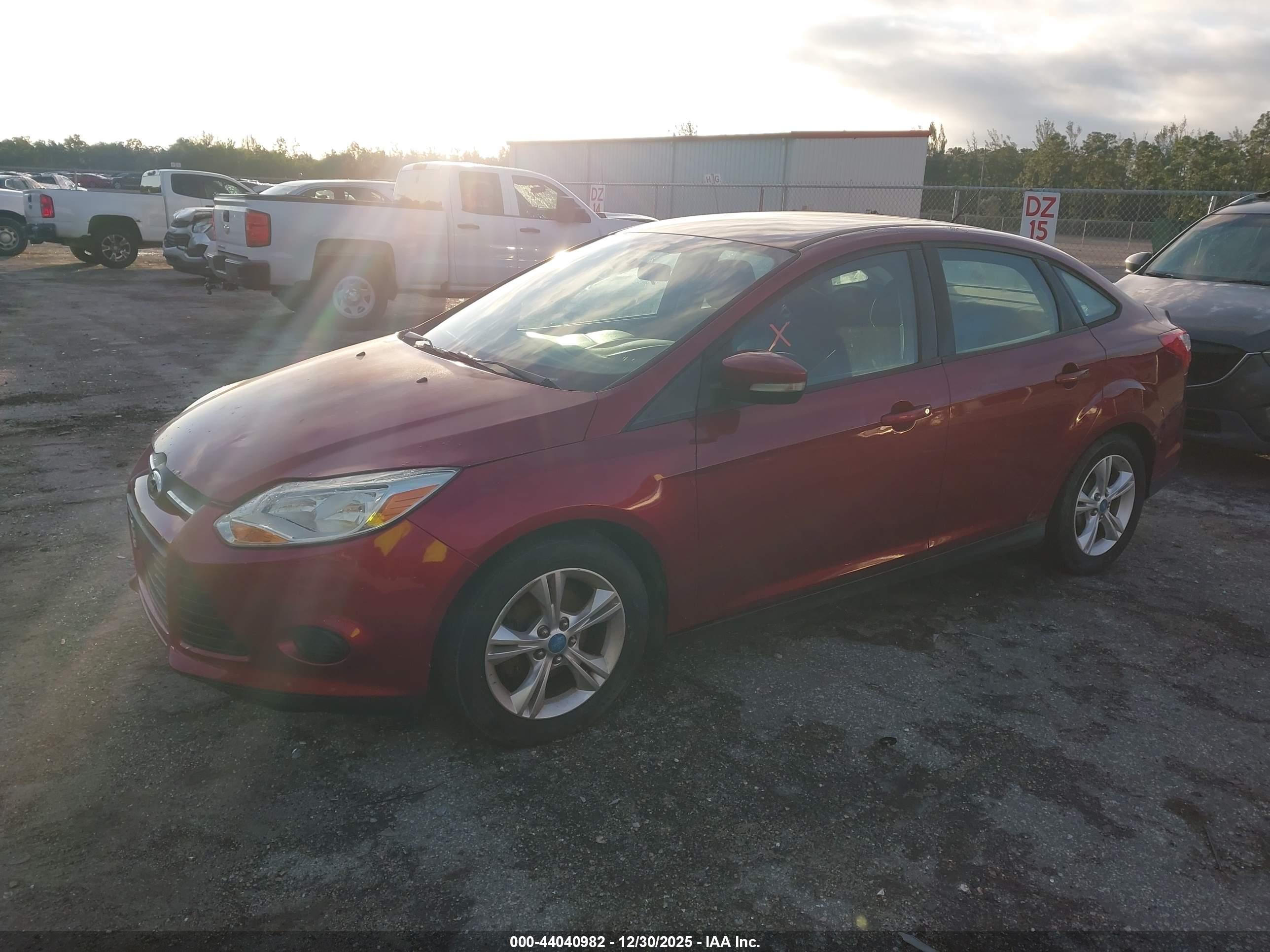 FORD FOCUS image 2