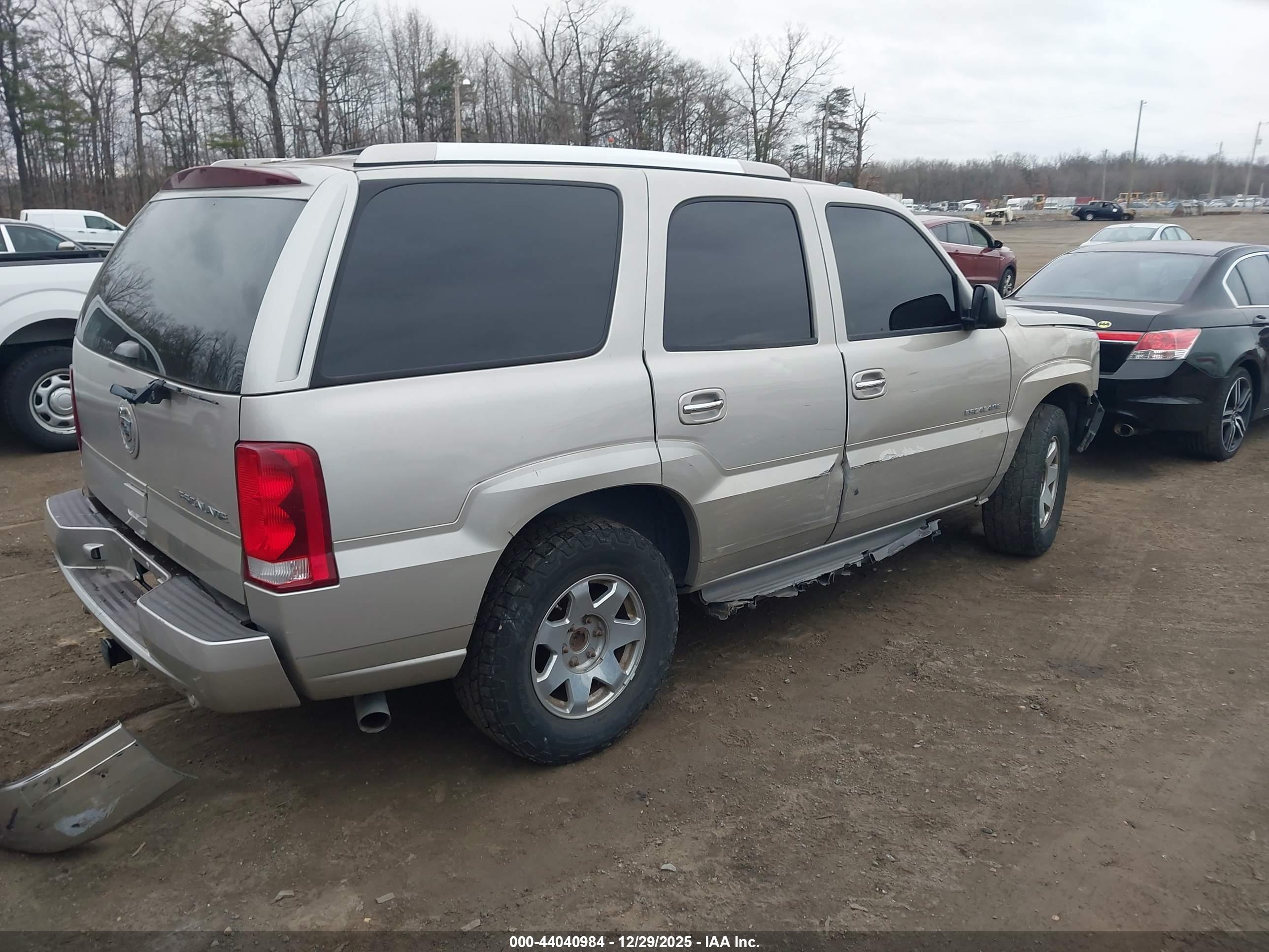 CADILLAC ESCALADE image 4