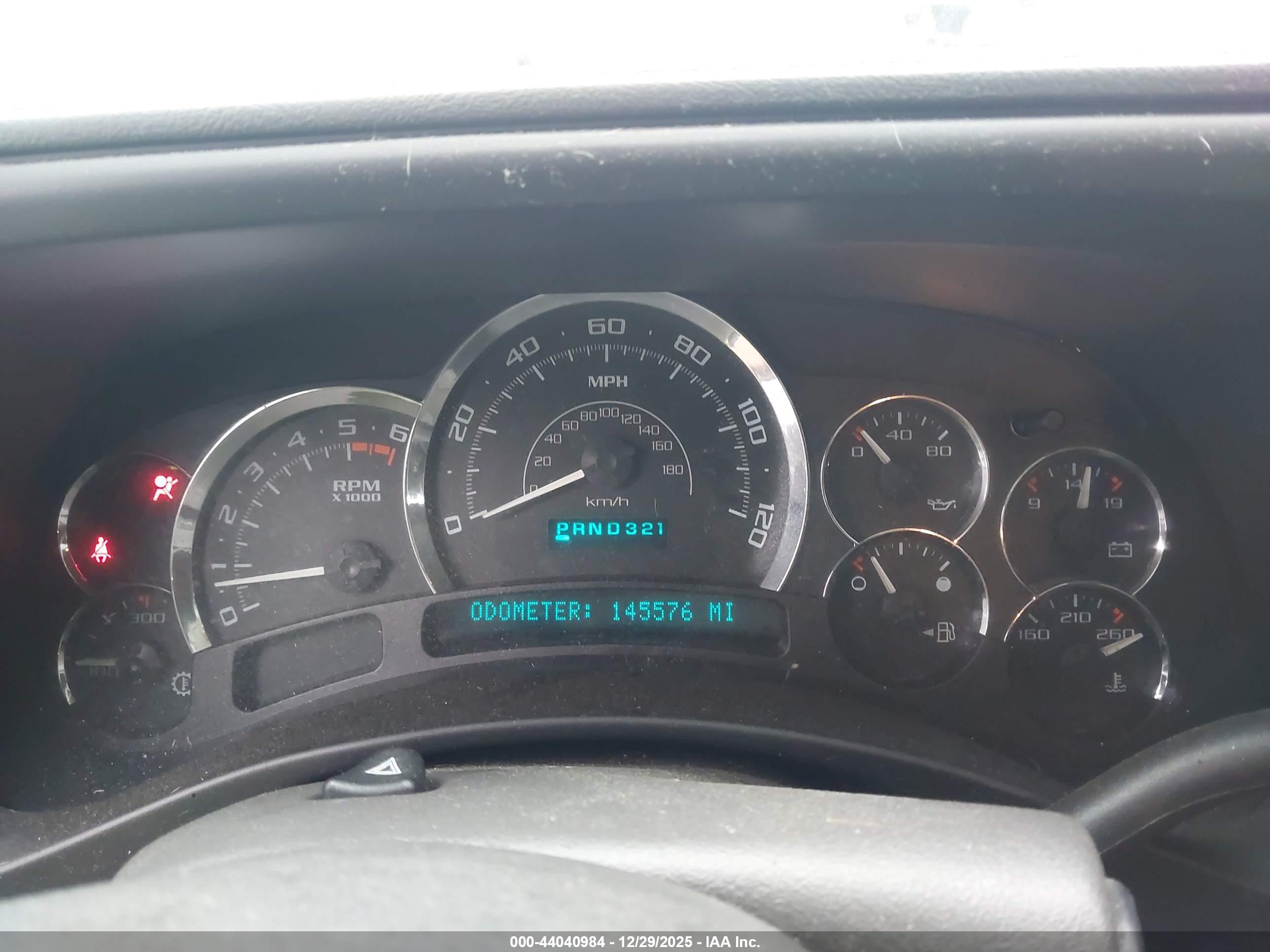 CADILLAC ESCALADE image 7