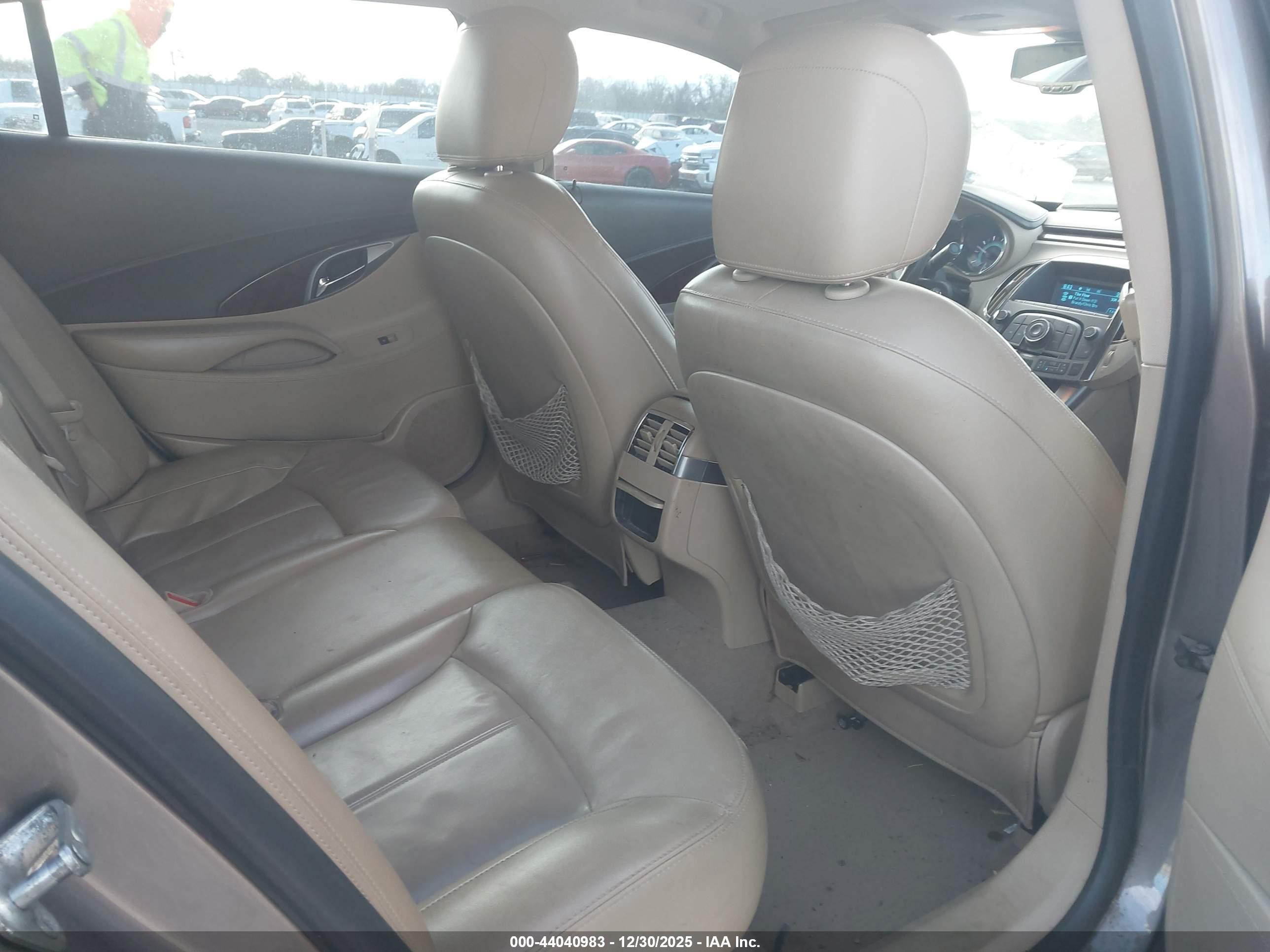 BUICK LACROSSE image 8