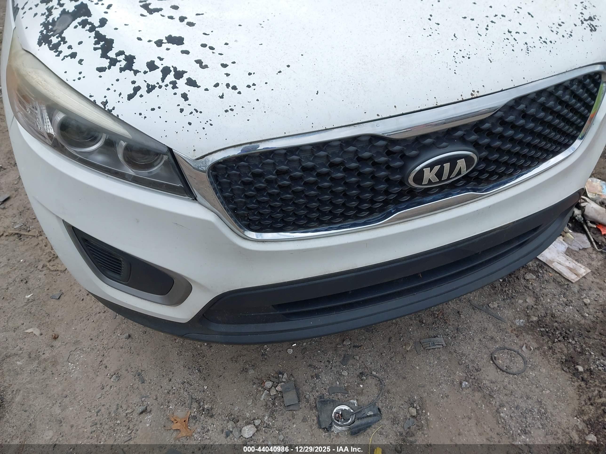 KIA SORENTO image 6