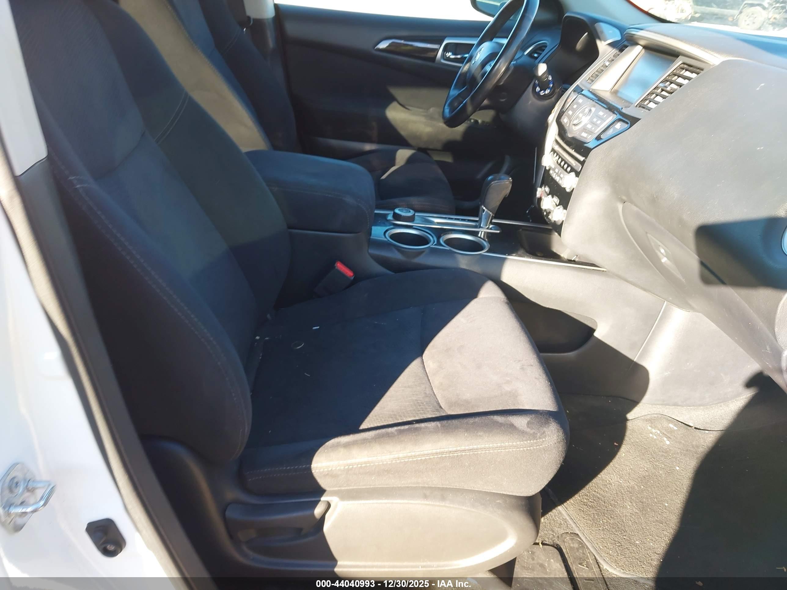 NISSAN PATHFINDER image 5