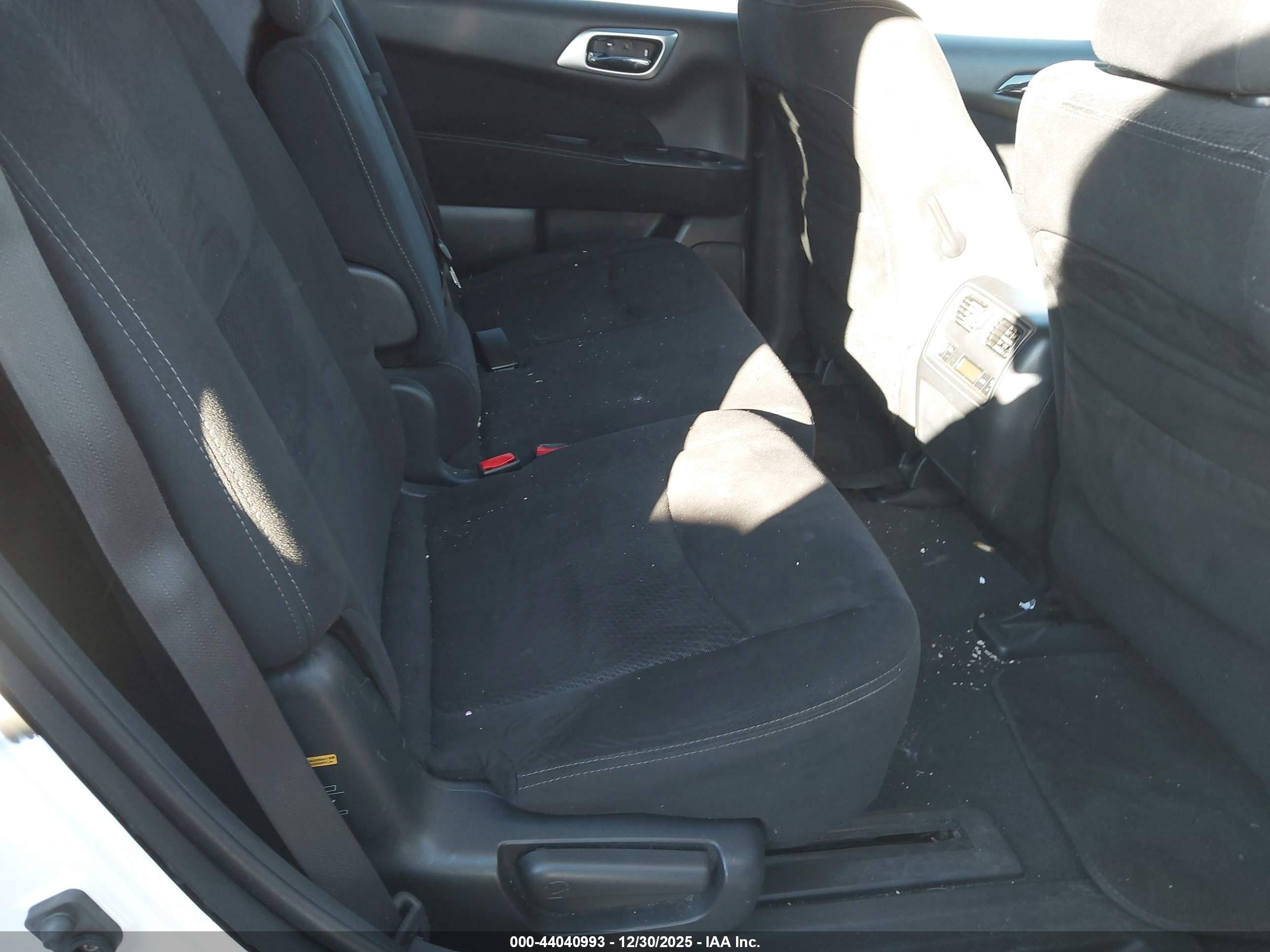 NISSAN PATHFINDER image 8