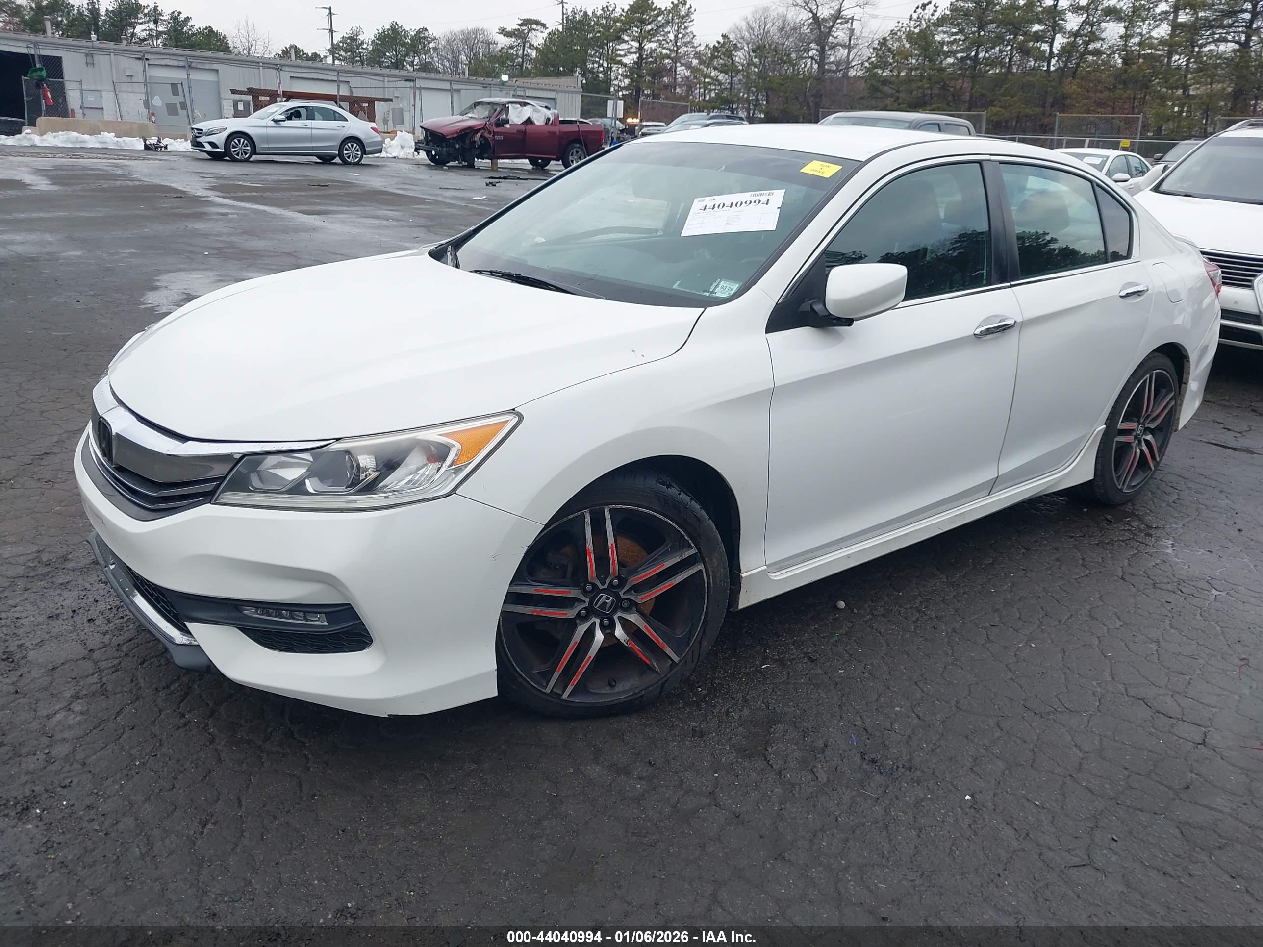 HONDA ACCORD image 2